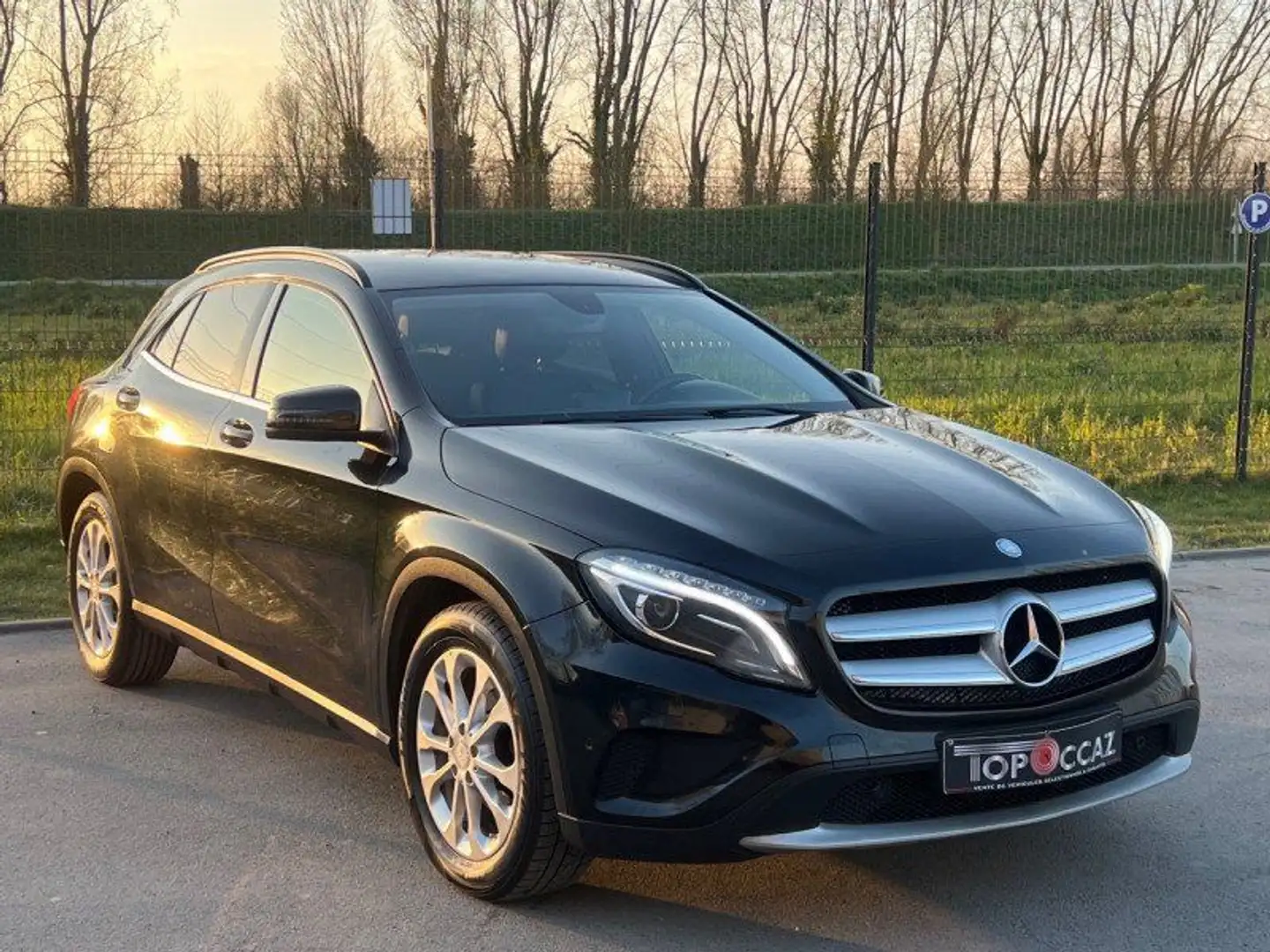 Mercedes-Benz GLA 200 200 CDI BUSINESS * 09/2014 * 1ERE MAIN * GPS * CUIR Nero - 2