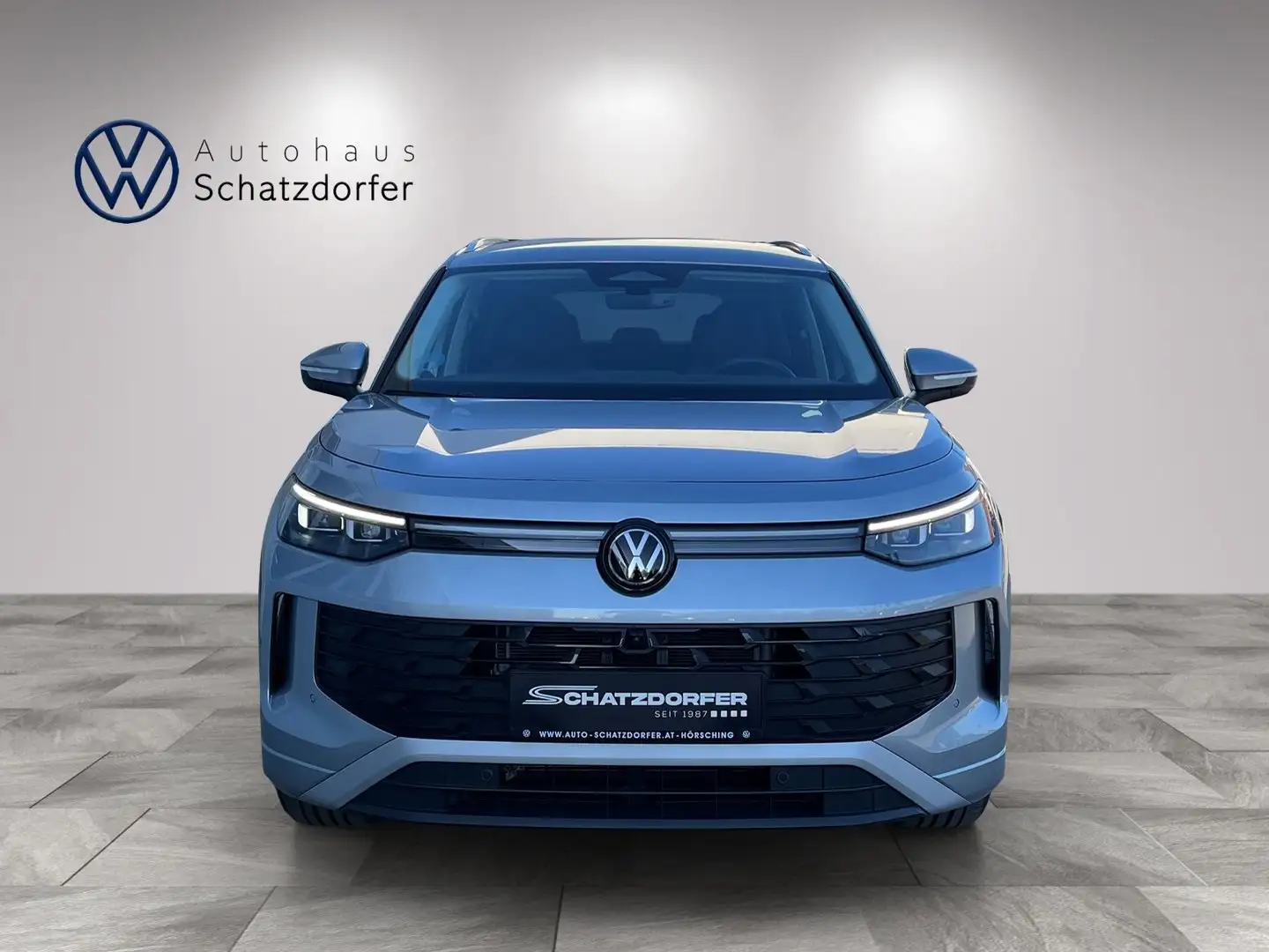Volkswagen Tayron Friends eHybrid DSG 150kW Silber - 2