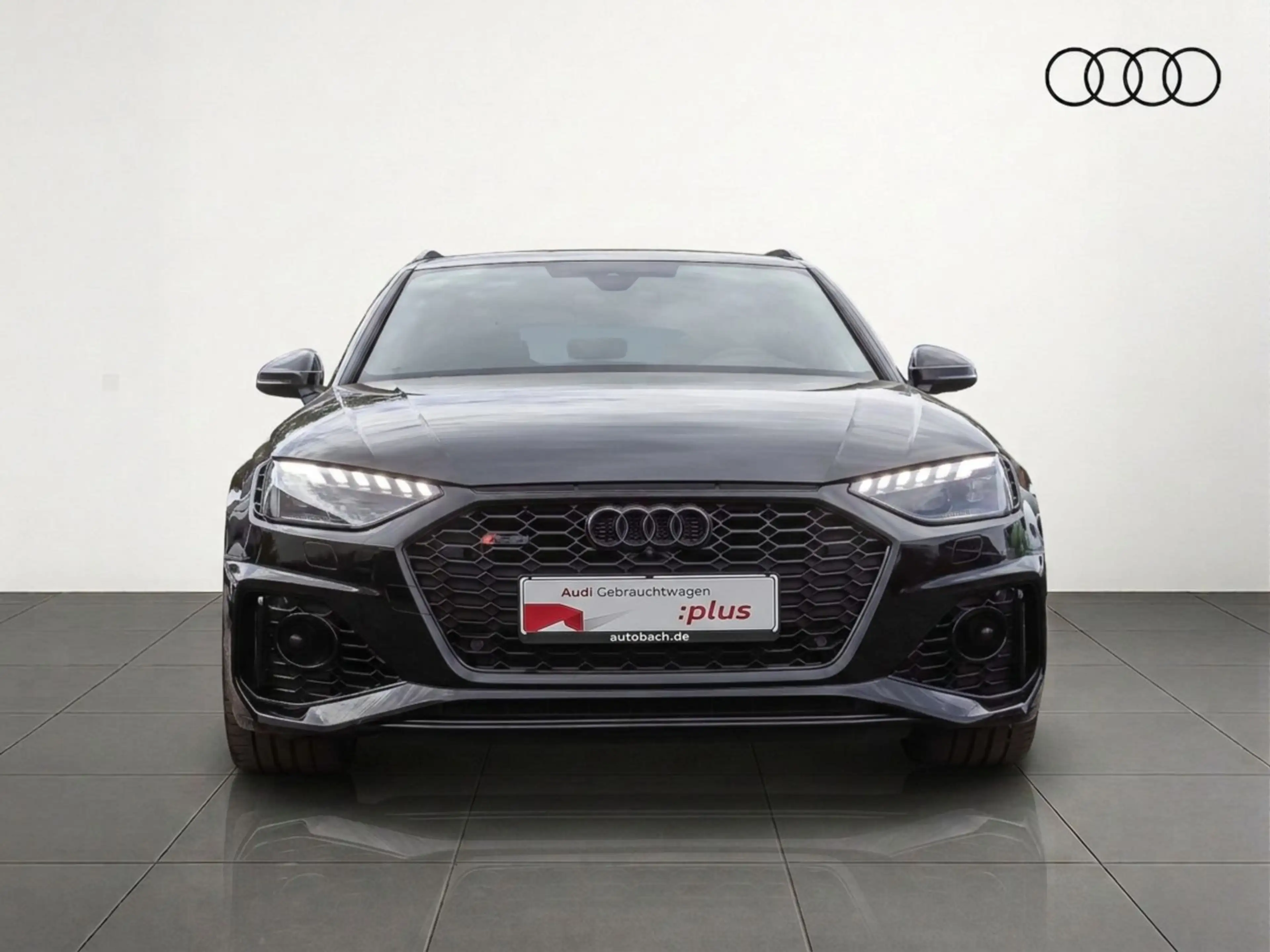 Audi RS4 RS4 Avant Matrix Sportfahrwerk Sportabgasanlage — photo 3