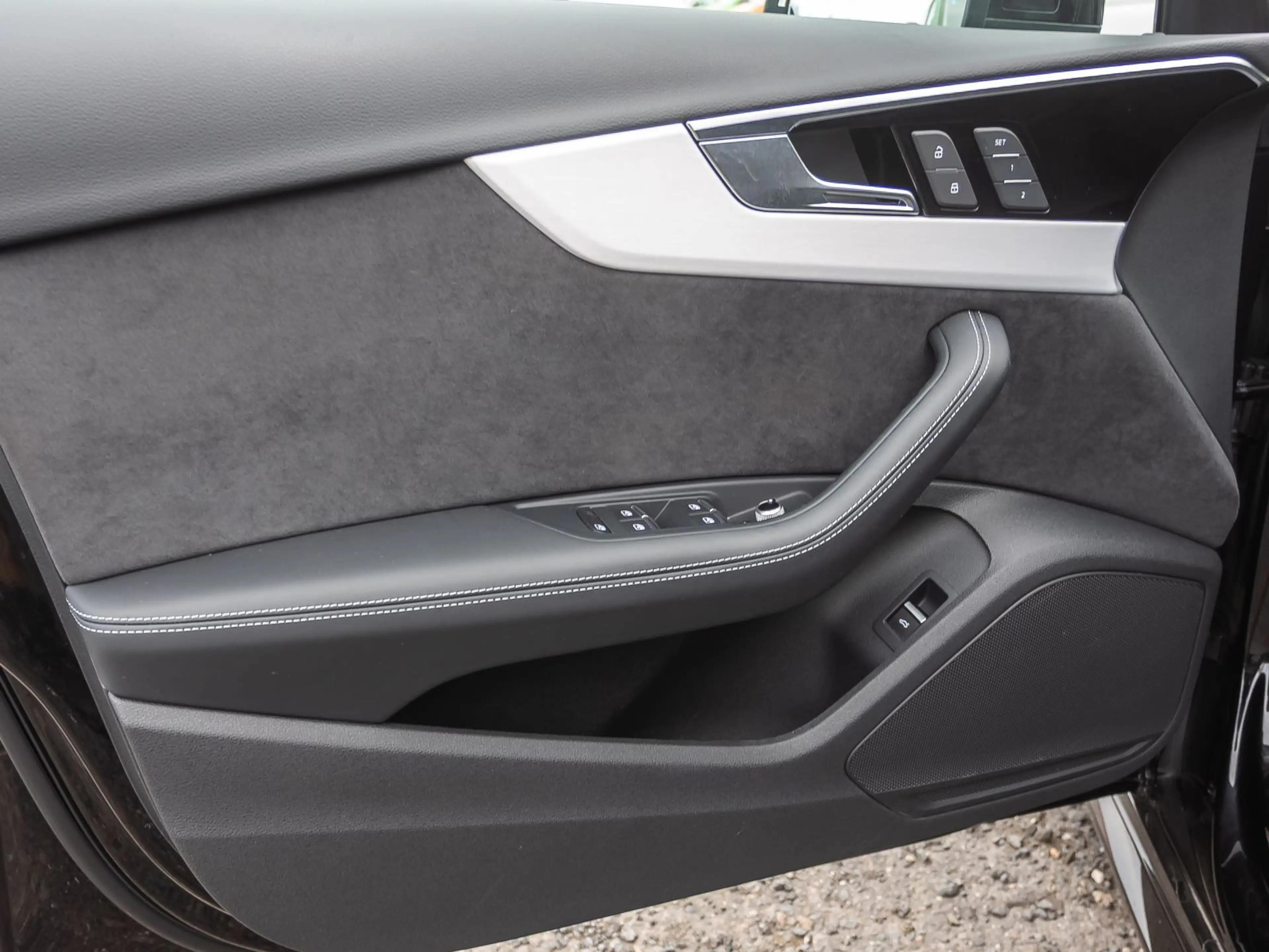 Audi RS4 RS4 Avant Matrix Sportfahrwerk Sportabgasanlage — photo 13