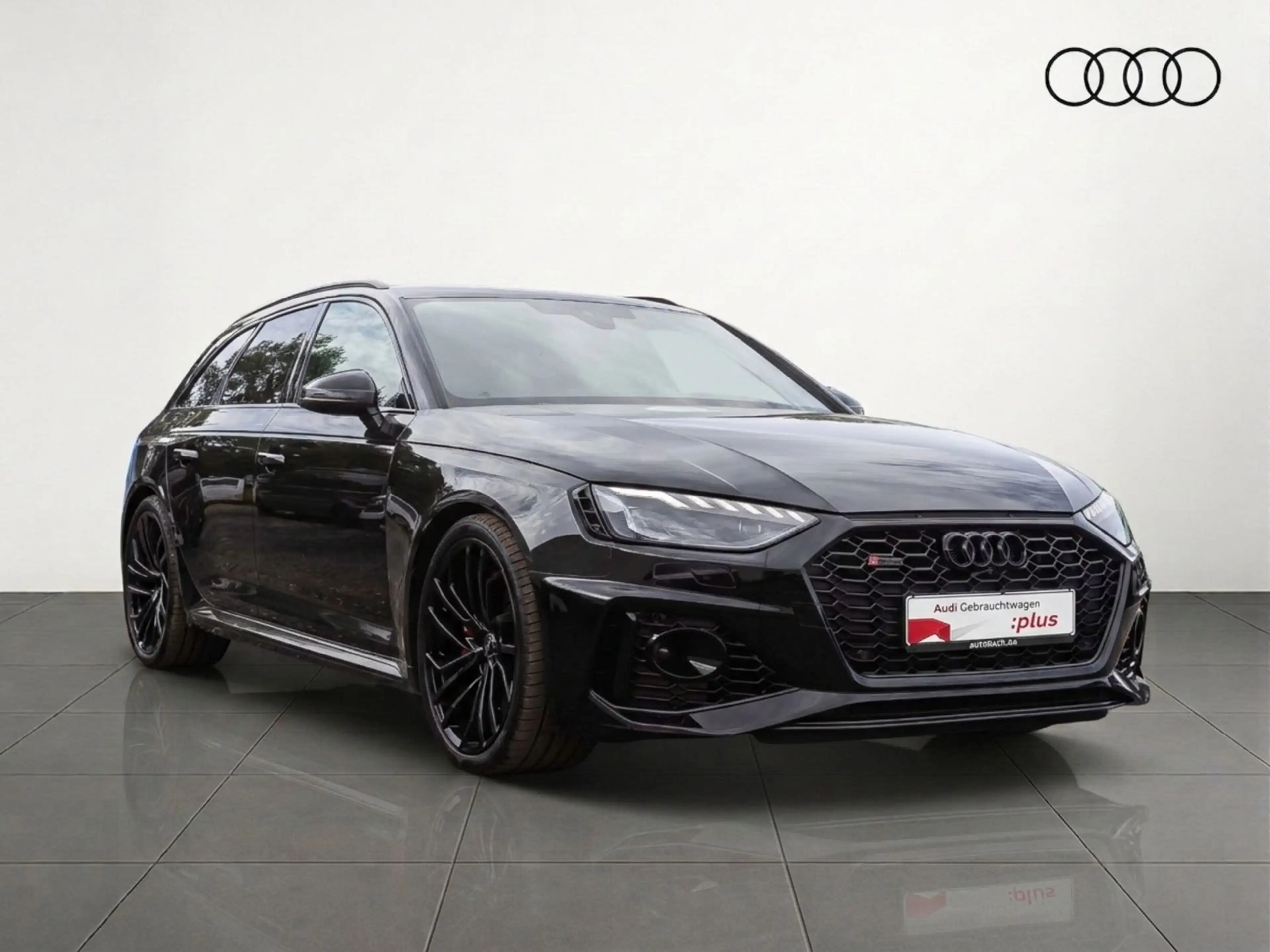 Audi RS4 RS4 Avant Matrix Sportfahrwerk Sportabgasanlage — photo 4