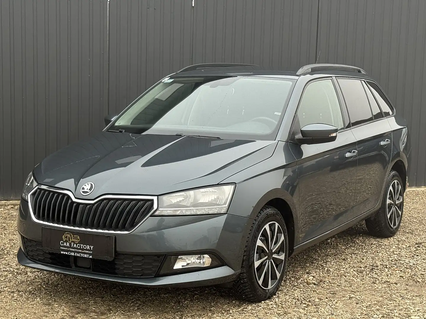 Skoda Fabia Combi Ambition 1,0 TSI Grau - 1