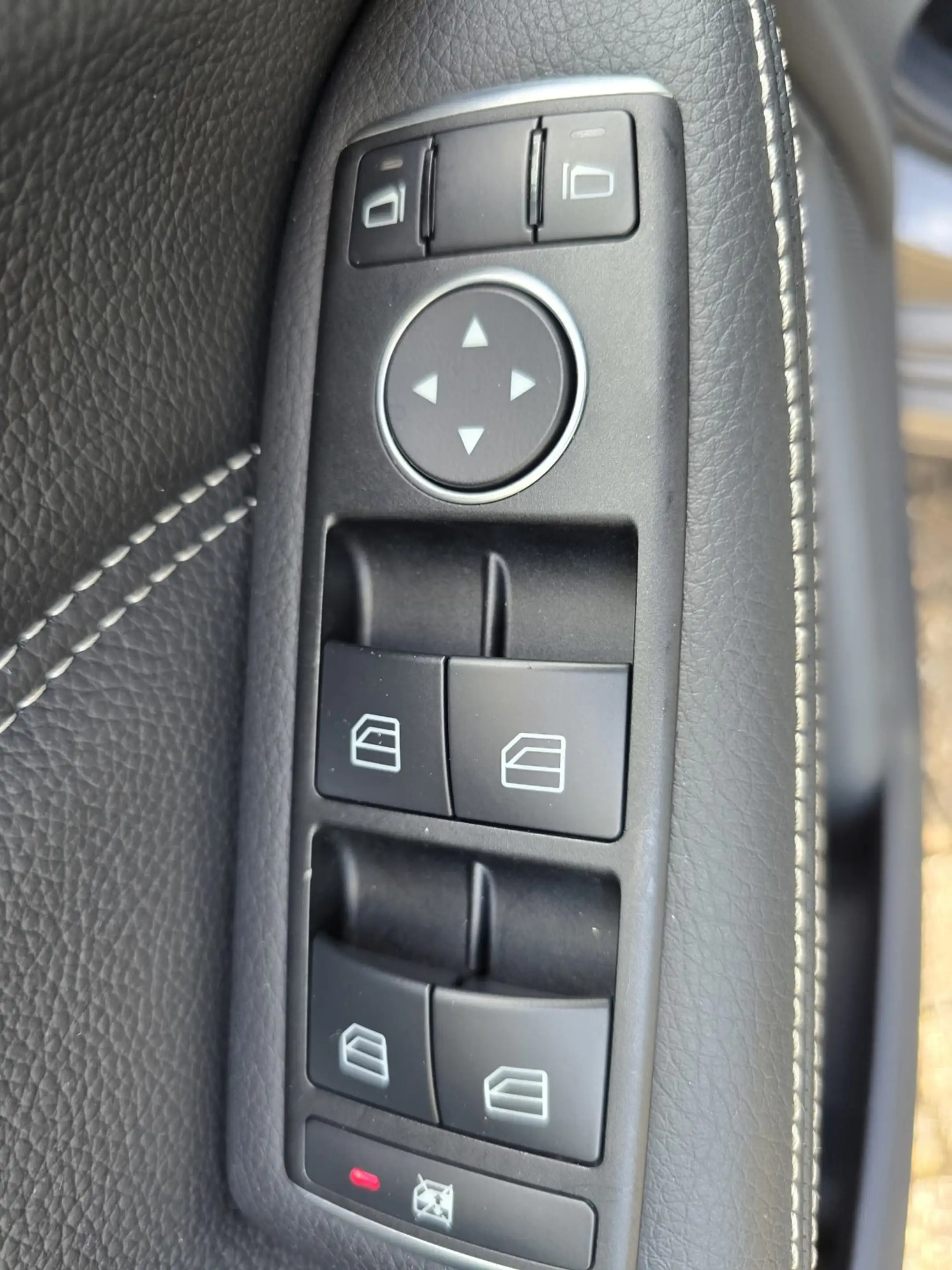 Mercedes-Benz B 180 Ambition | AUTOMAAT | 3/6 OF 12MND GARANTIE | NAVI — photo 33