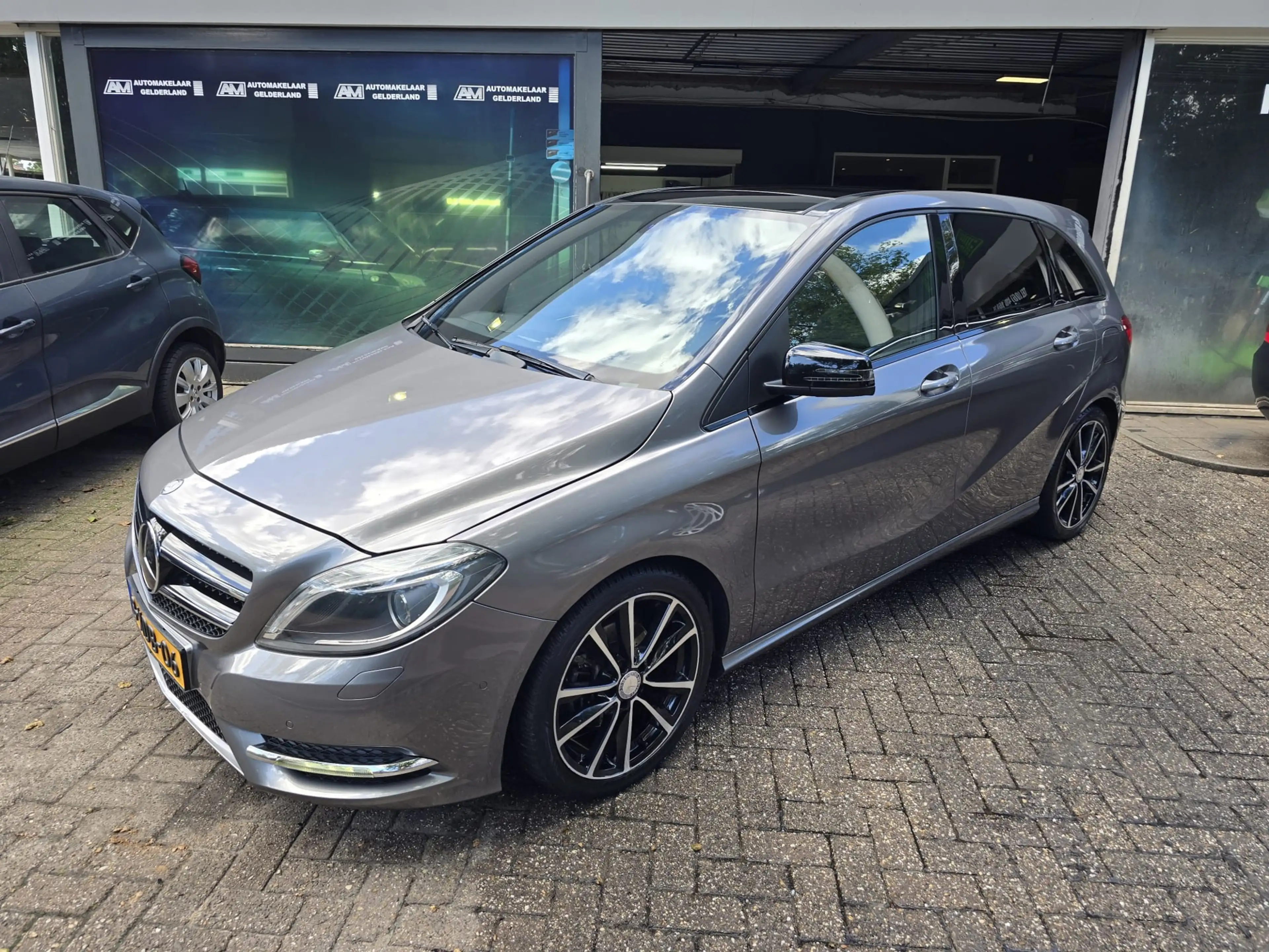Mercedes-Benz B 180 Ambition | AUTOMAAT | 3/6 OF 12MND GARANTIE | NAVI — photo 10
