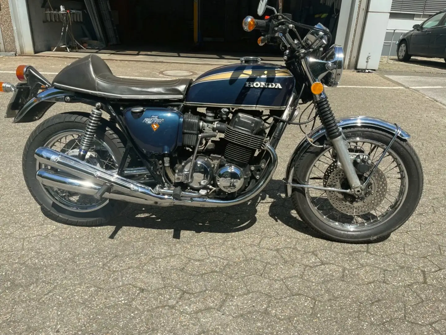 Honda CB 750 Four Modrá - 1