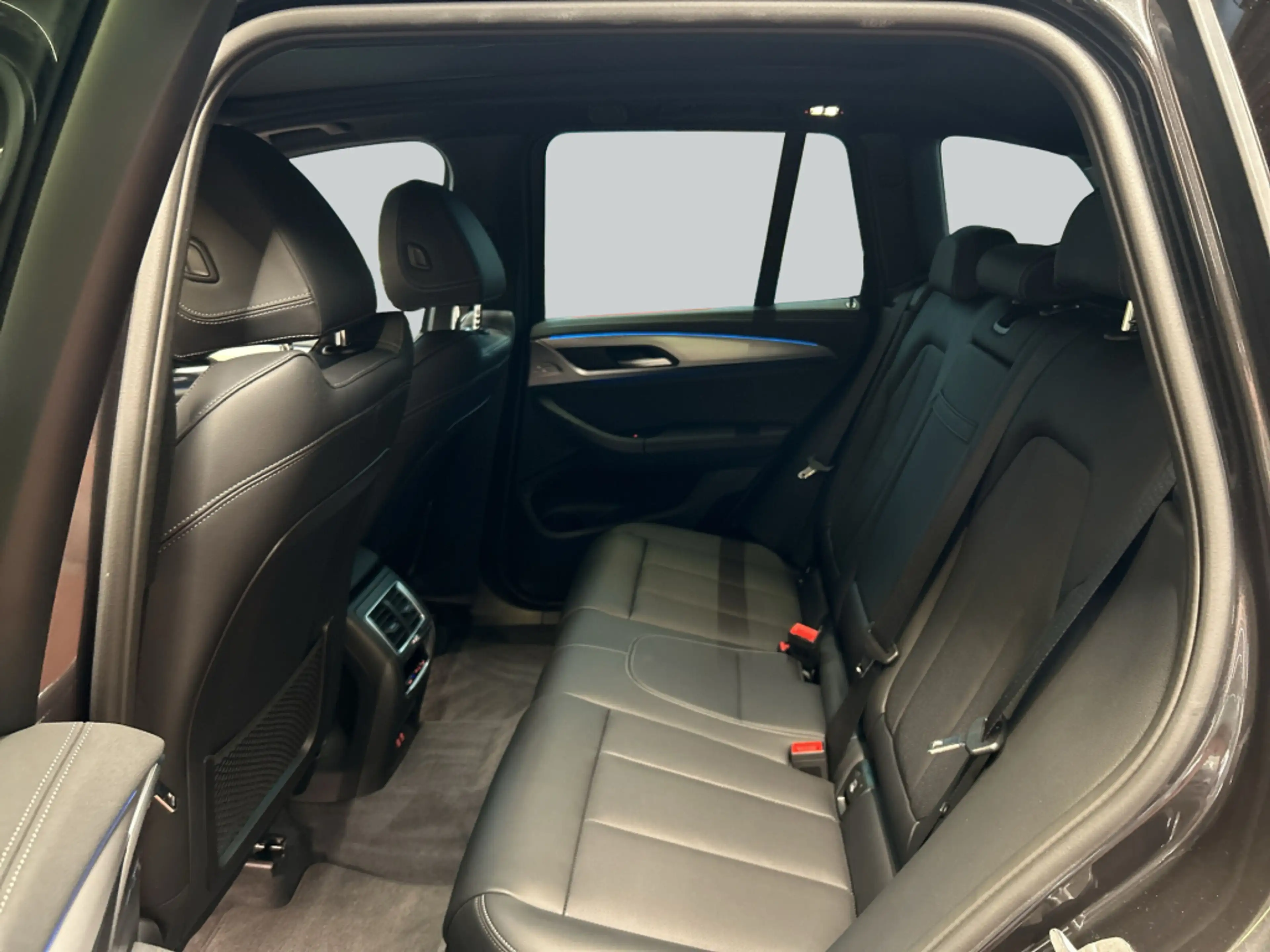BMW iX3 Inspiring LED Navi SHZ — photo 13