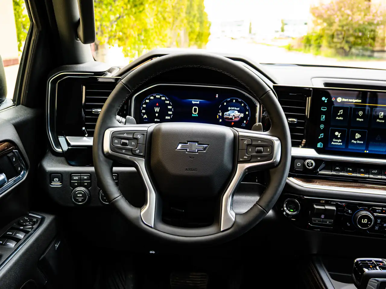 Chevrolet Silverado 1500 снимка Chevrolet Silverado 1500