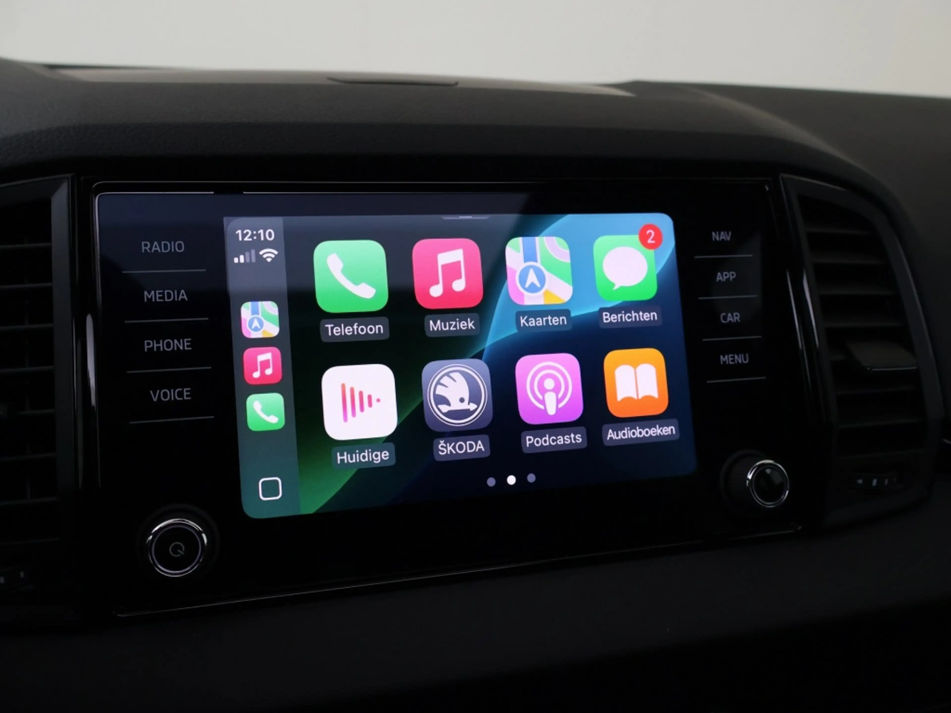 Skoda Karoq 1.5 TSI Sportline Business Automaat 150PK Sportpak — photo 9