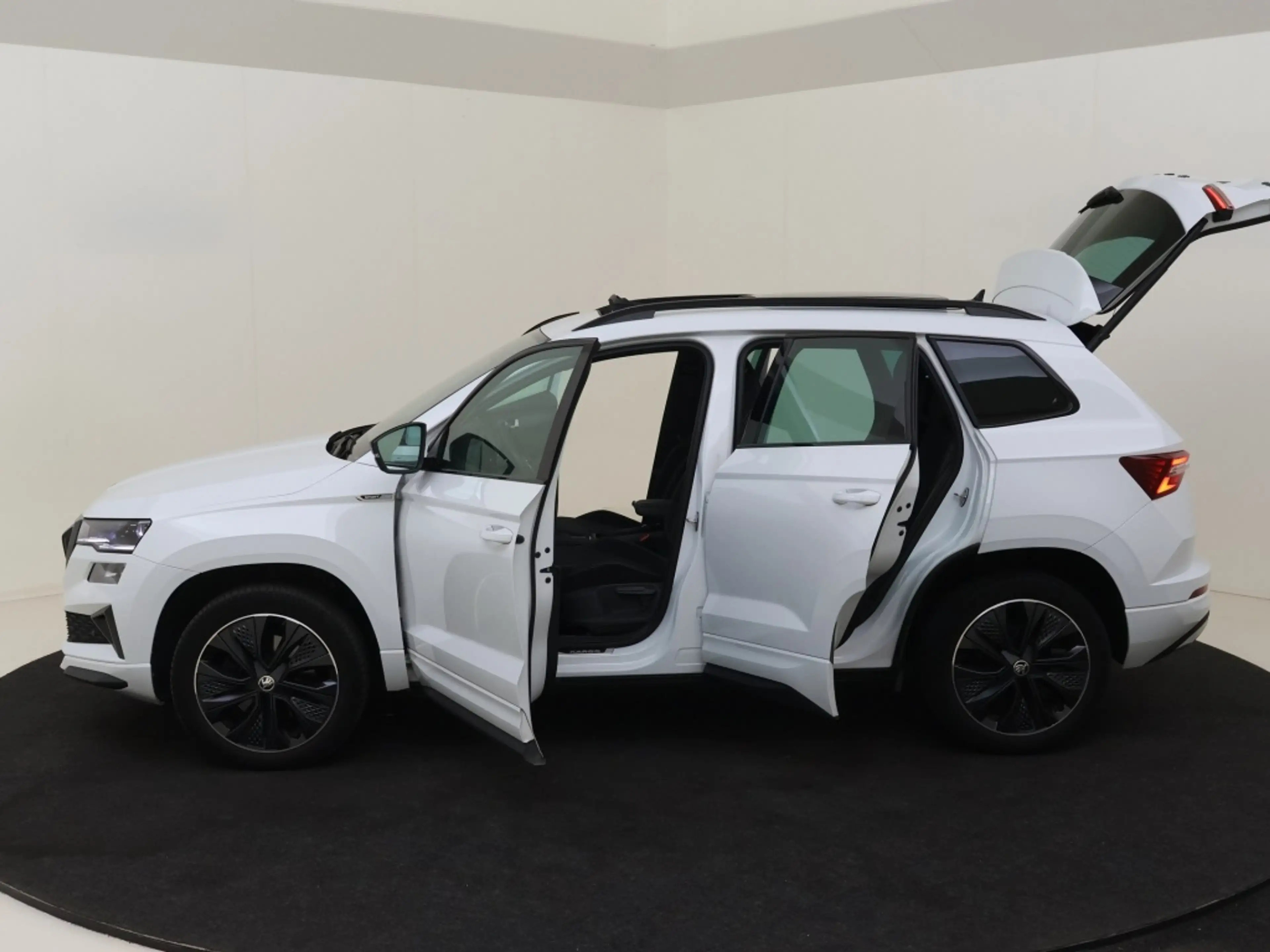 Skoda Karoq 1.5 TSI Sportline Business Automaat 150PK Sportpak — photo 30