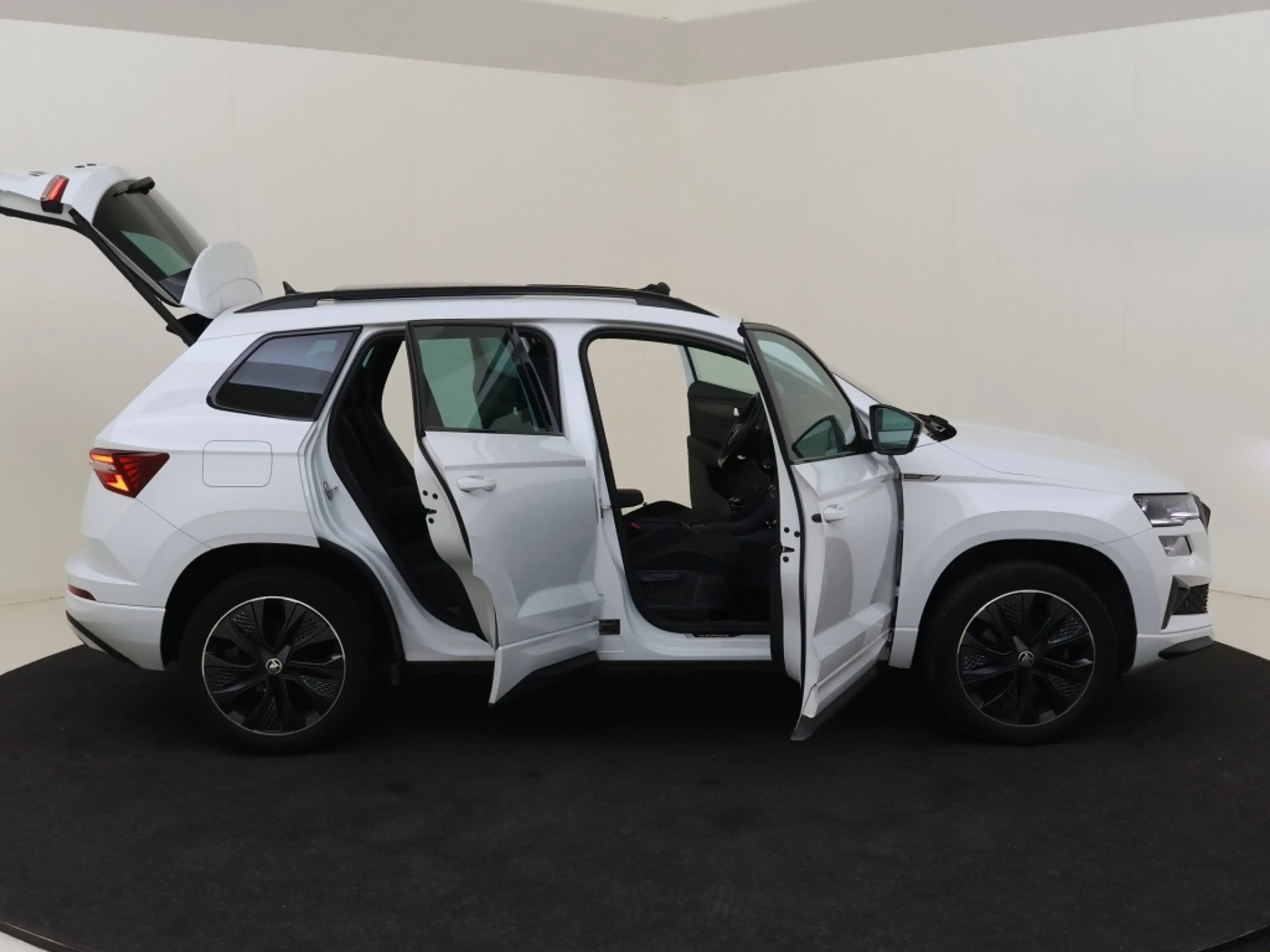 Skoda Karoq 1.5 TSI Sportline Business Automaat 150PK Sportpak — photo 34