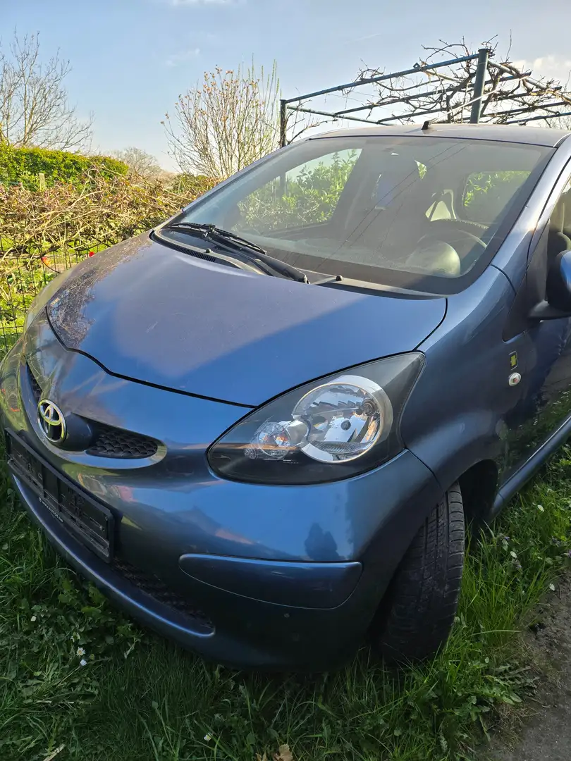 Toyota Aygo 1.0i VVT-i Music Bleu - 2