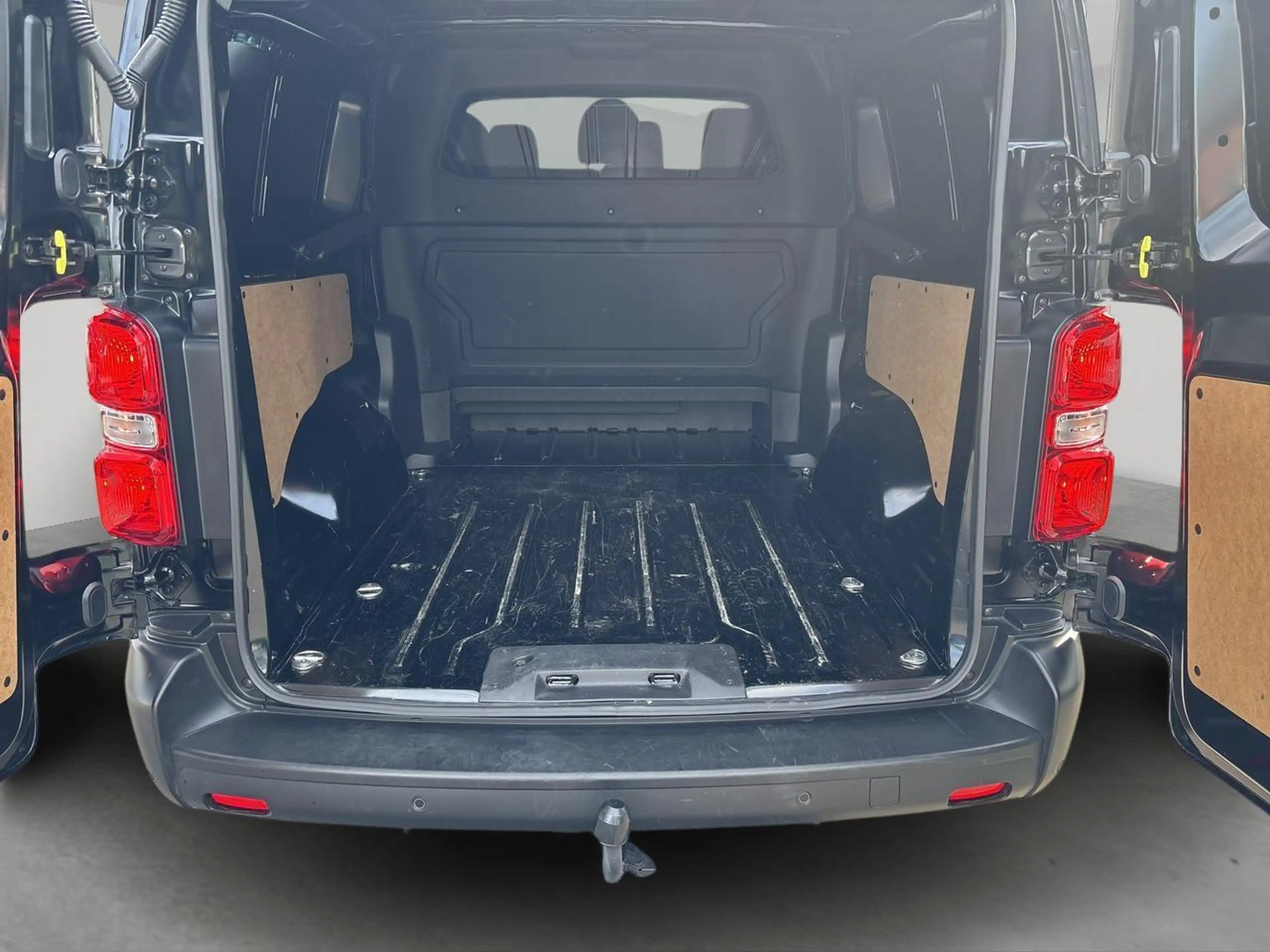 Peugeot Expert Long Dubbele Cabine 2.0BlueHdi 145 EAT8 — photo 7