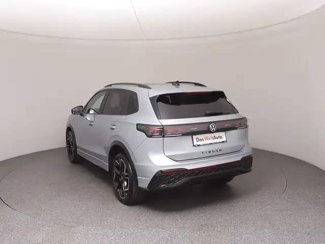 Volkswagen Tiguan view 5