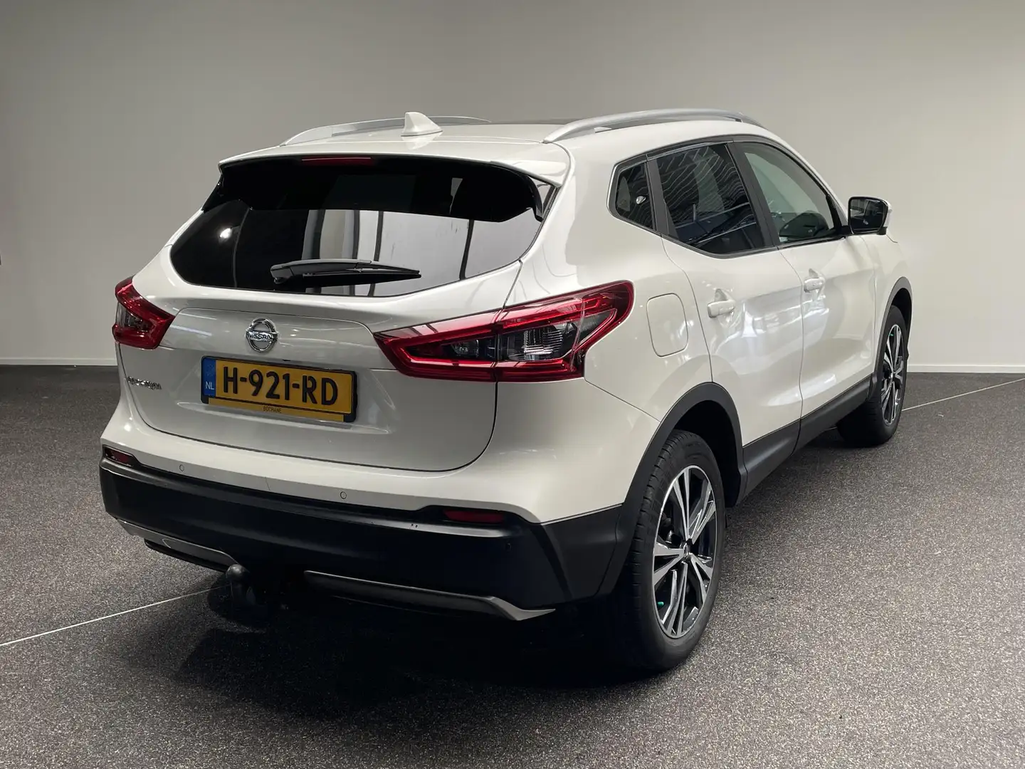 Nissan Qashqai 1.3 DIG-T N-Connecta Blanc - 2