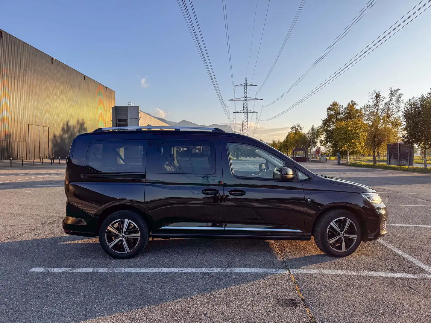 Volkswagen Caddy Caddy 2.0 TDI BMT (7-Si.) DSGStyle Maxi Schwarz - 2