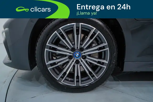 BMW 3 Series view 11