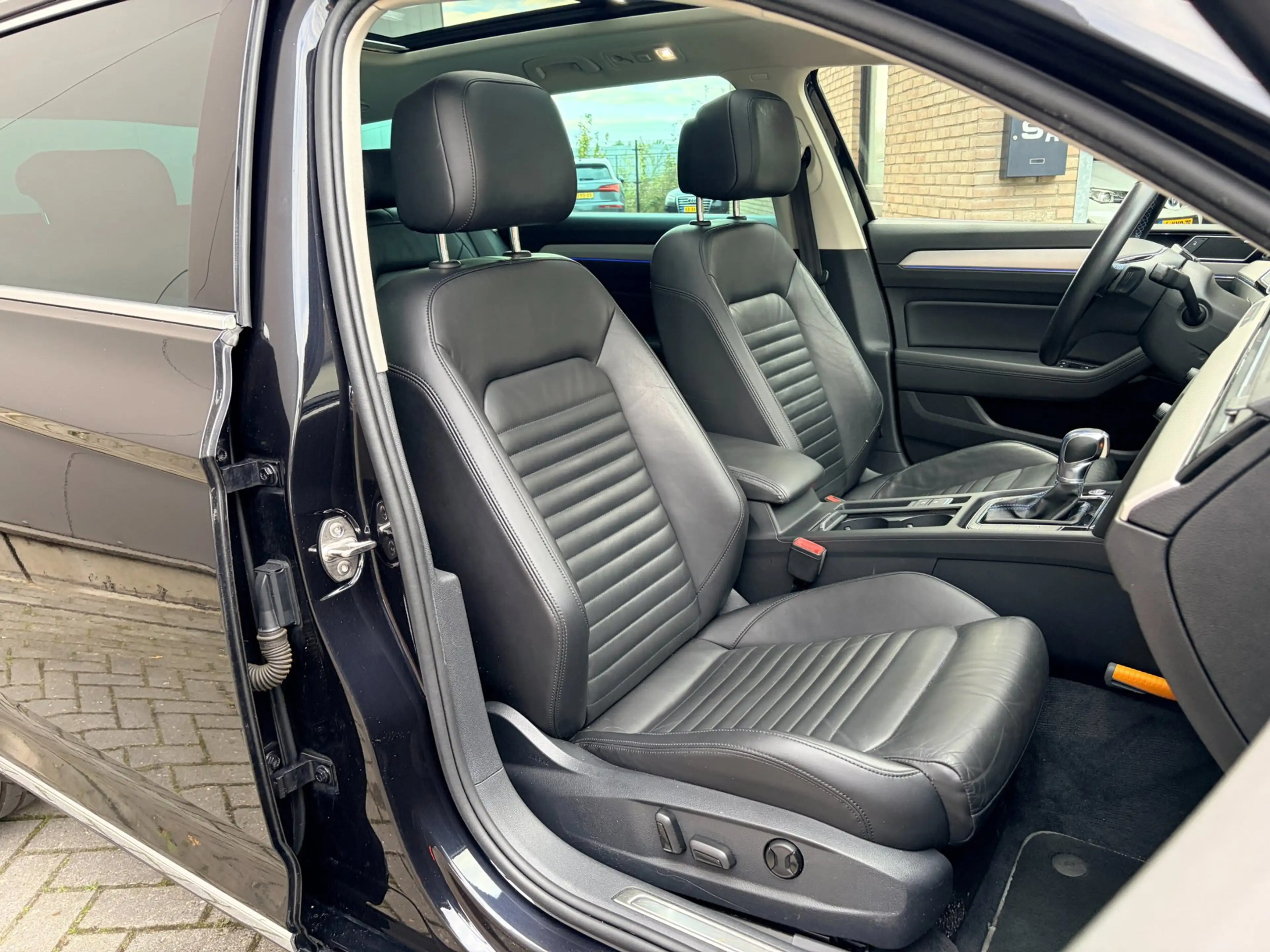 Volkswagen Passat Variant 1.4 TSI GTE Highline — photo 5