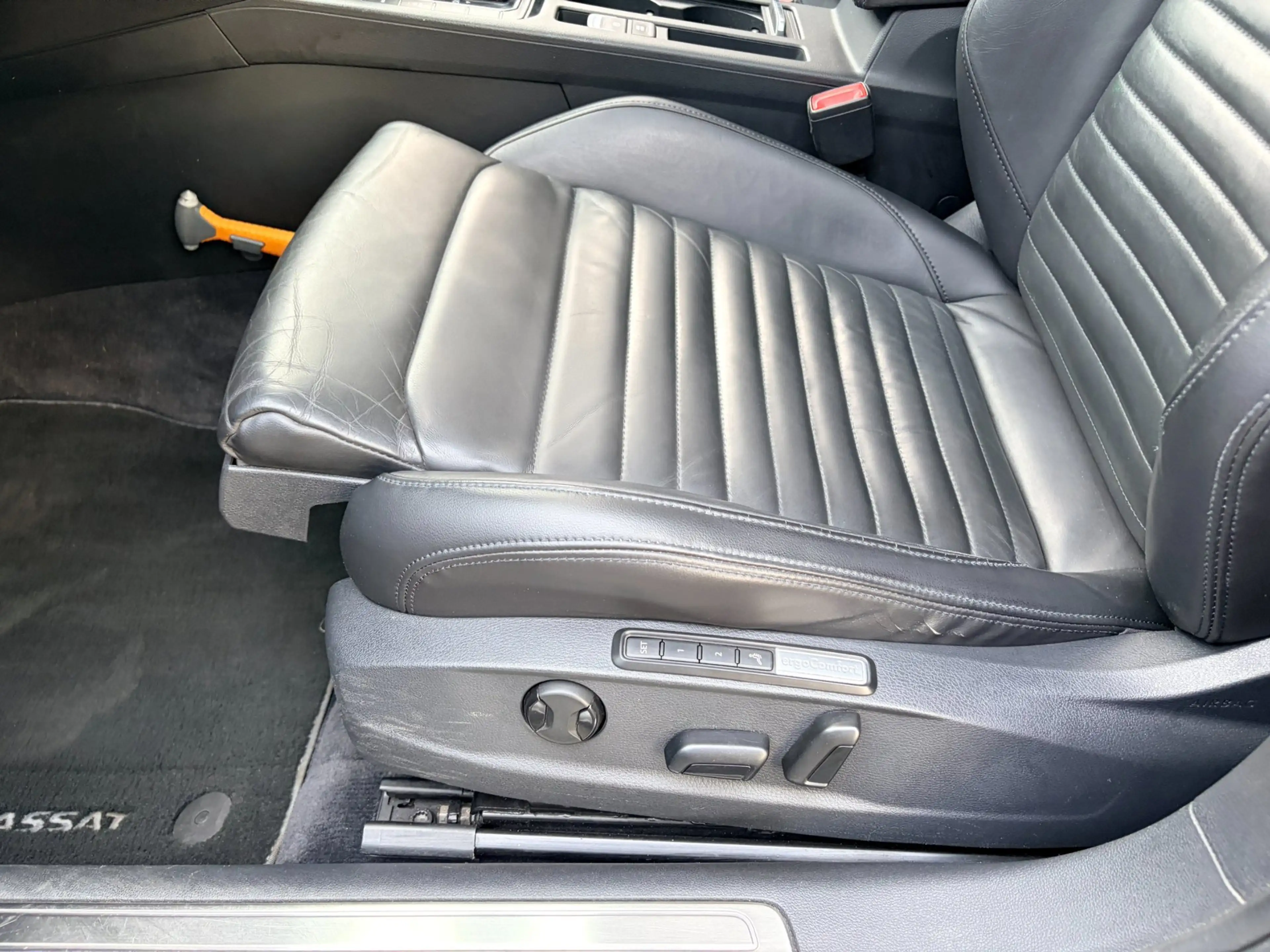 Volkswagen Passat Variant 1.4 TSI GTE Highline — photo 15