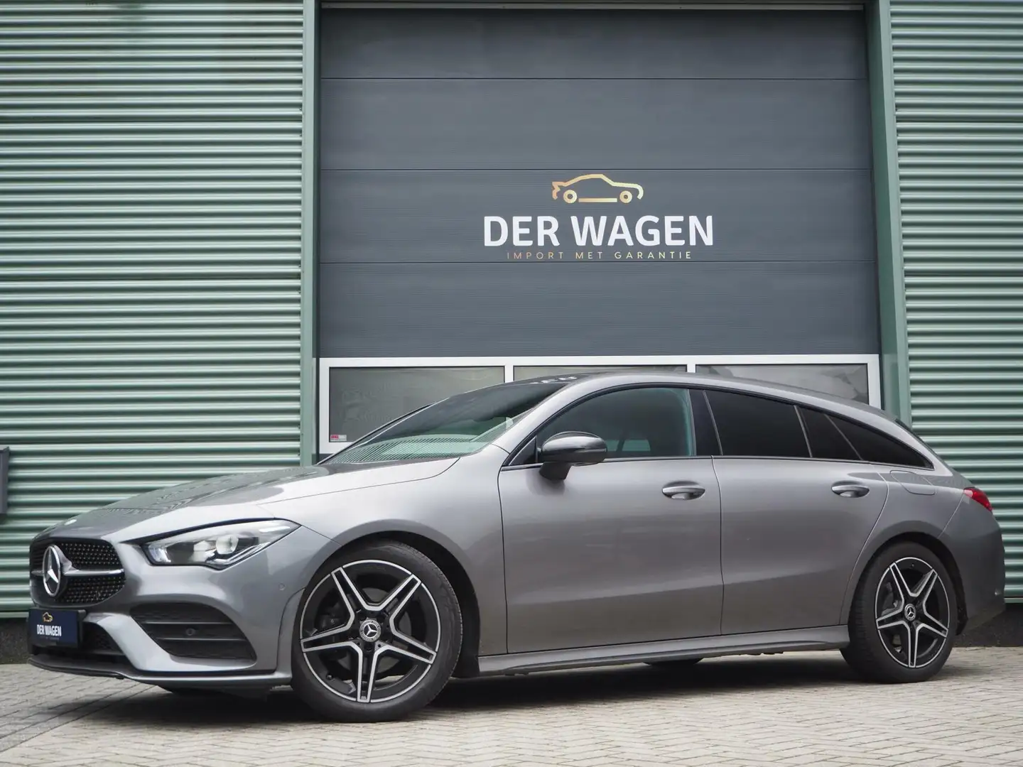 Mercedes-Benz CLA 180 AMG Line | Night Edition | Pano Gris - 1