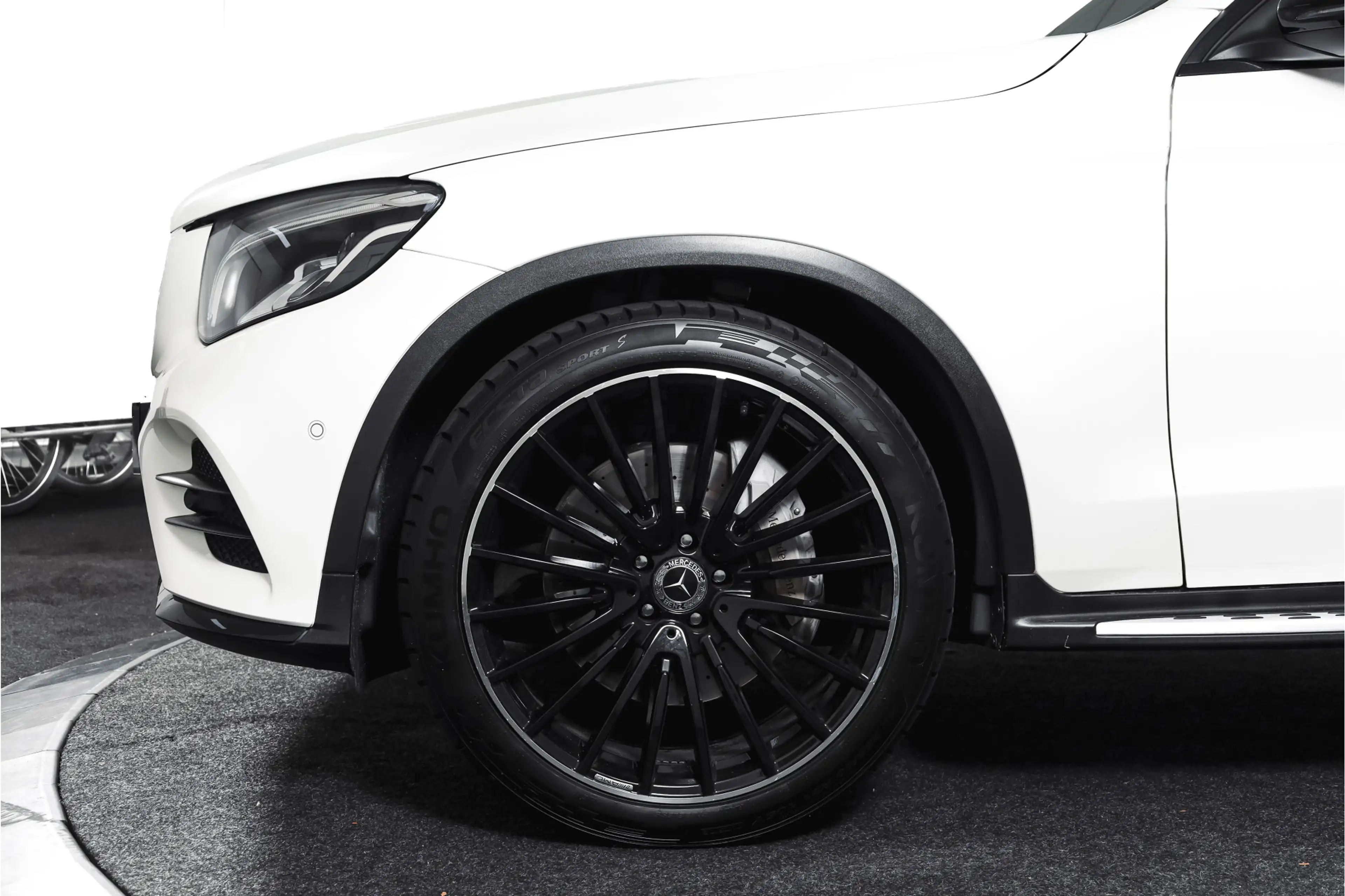 Mercedes-Benz GLC 250 Coupé 4MATIC 211 PK Premium AMG Line | S/K-Panodak — photo 46