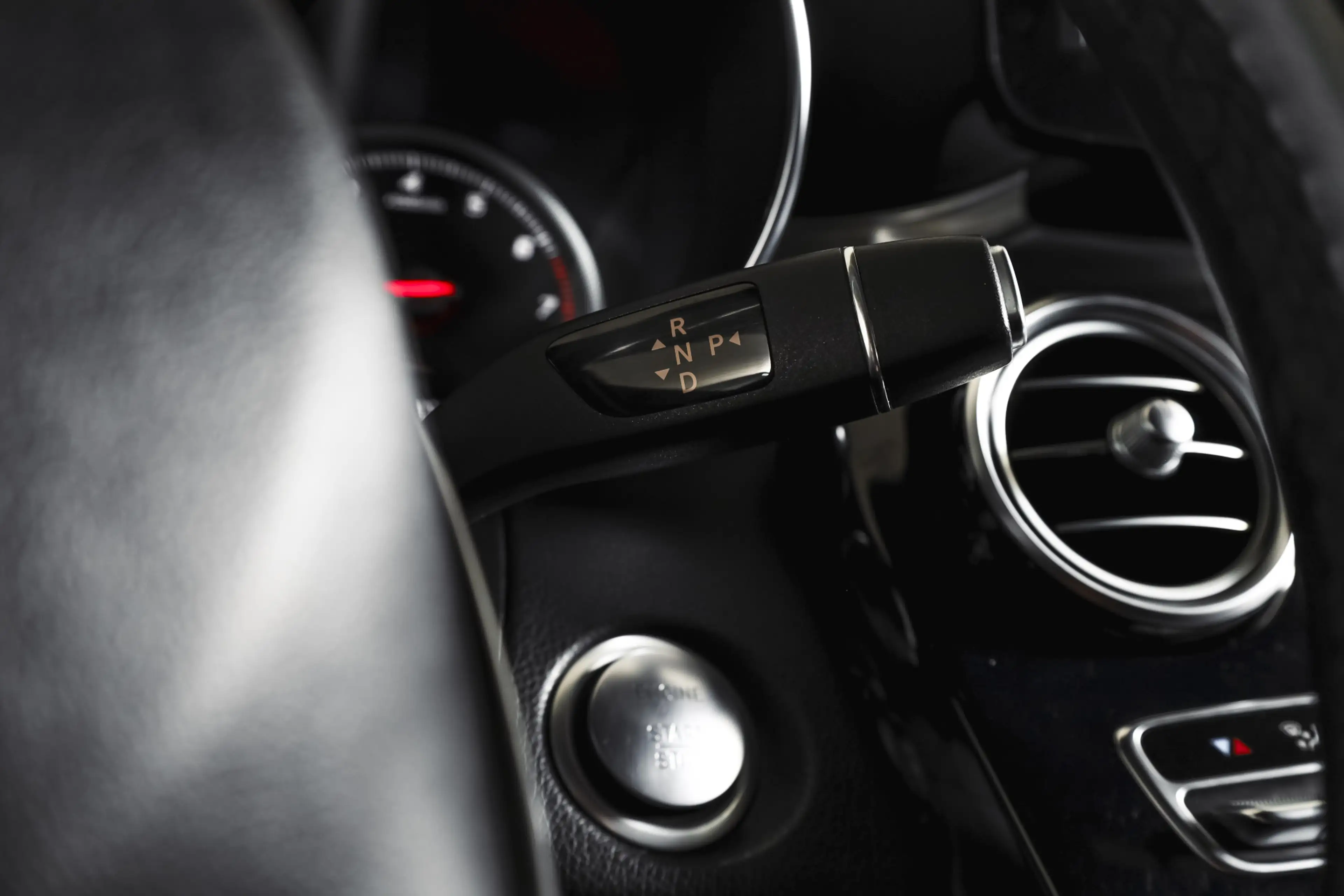 Mercedes-Benz GLC 250 Coupé 4MATIC 211 PK Premium AMG Line | S/K-Panodak — photo 44