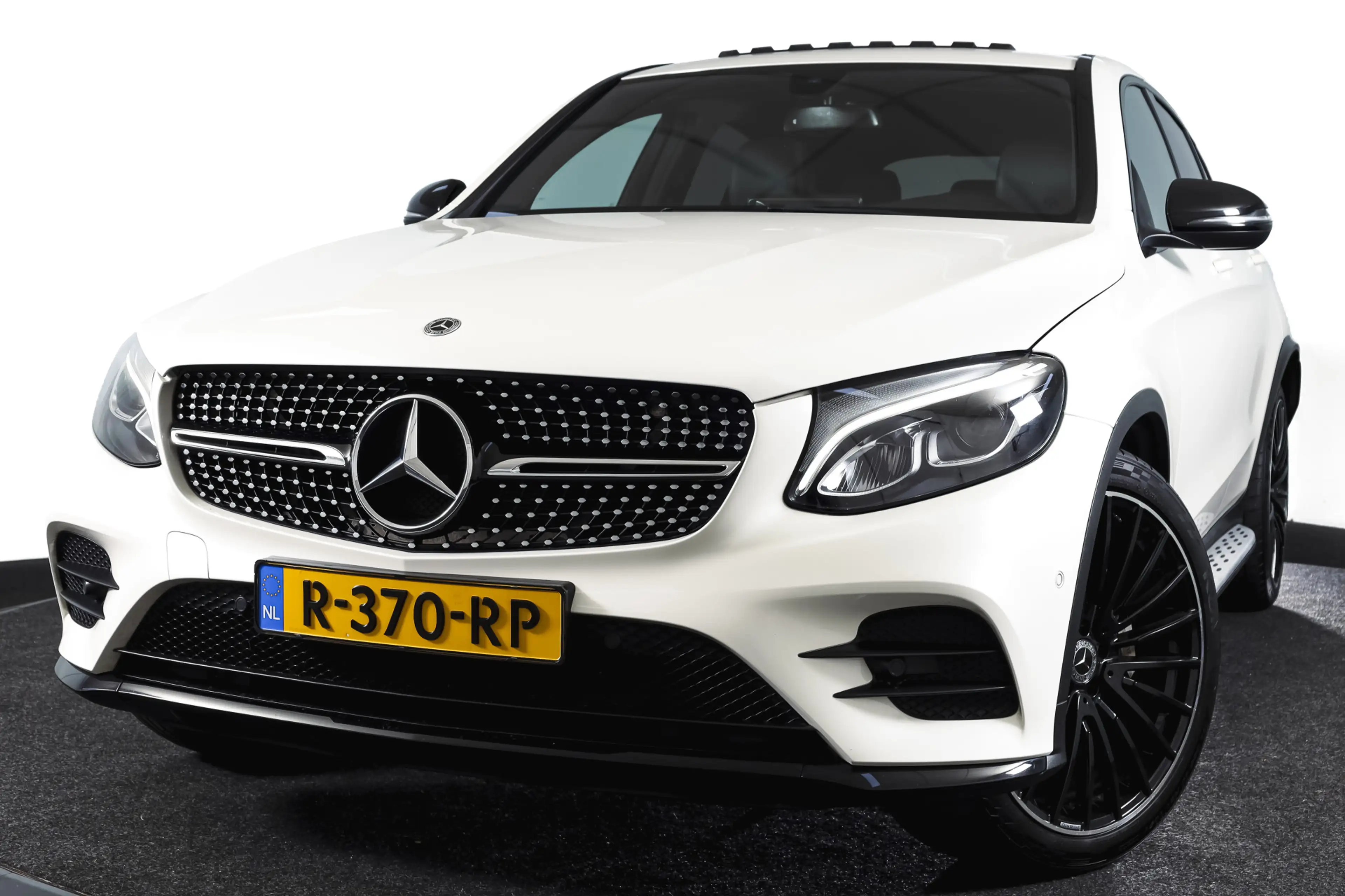 Mercedes-Benz GLC 250 Coupé 4MATIC 211 PK Premium AMG Line | S/K-Panodak — photo 13