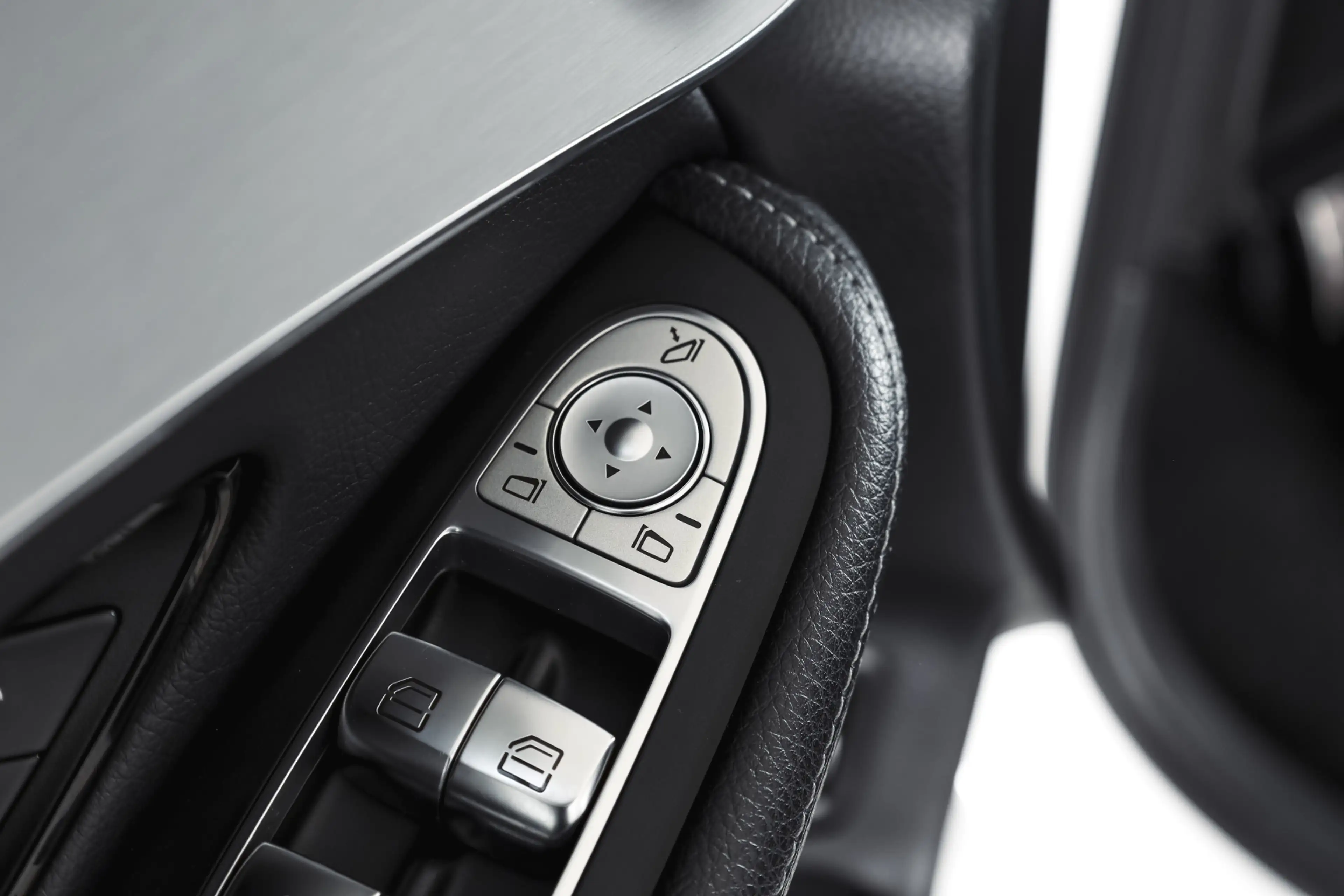 Mercedes-Benz GLC 250 Coupé 4MATIC 211 PK Premium AMG Line | S/K-Panodak — photo 48