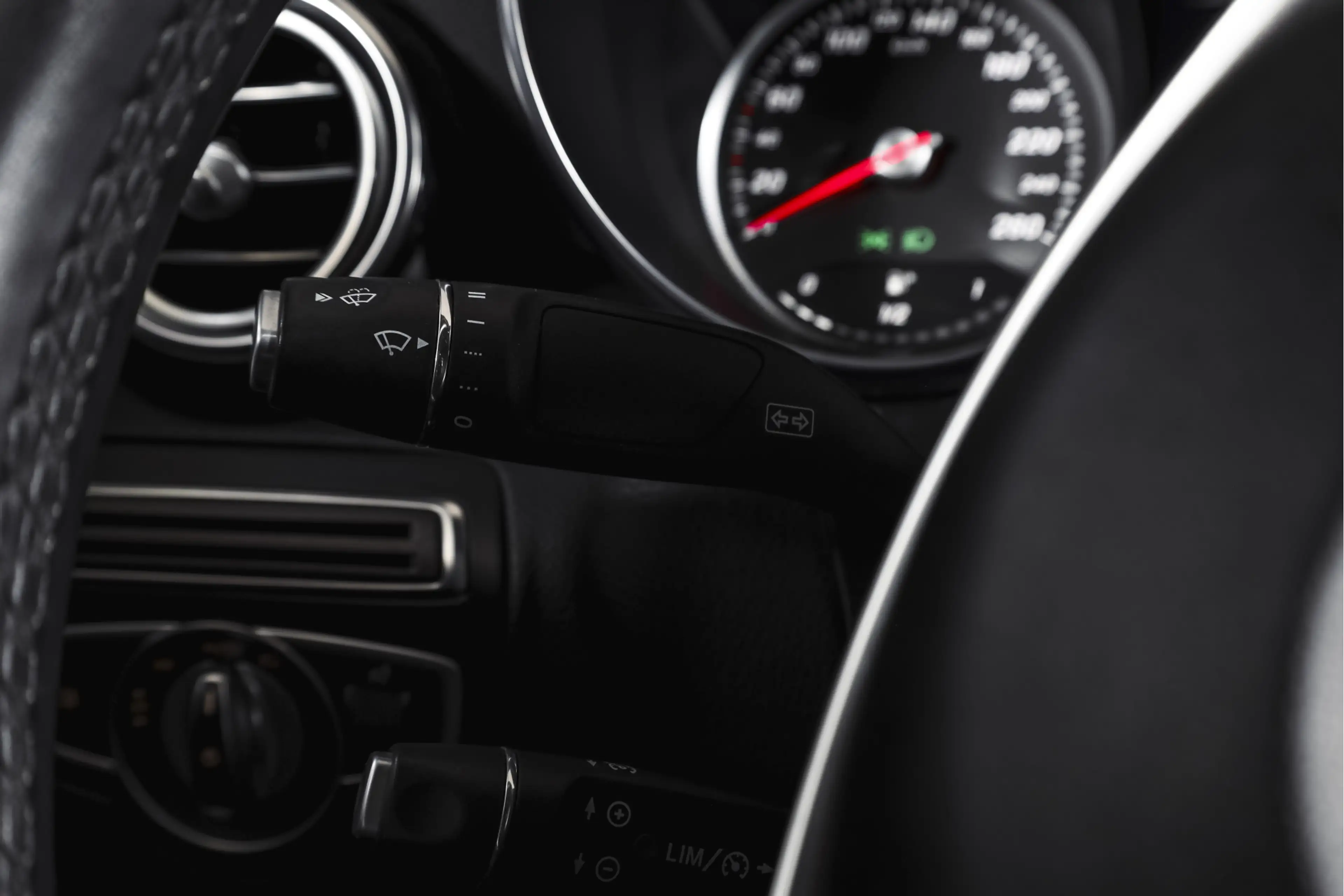 Mercedes-Benz GLC 250 Coupé 4MATIC 211 PK Premium AMG Line | S/K-Panodak — photo 41