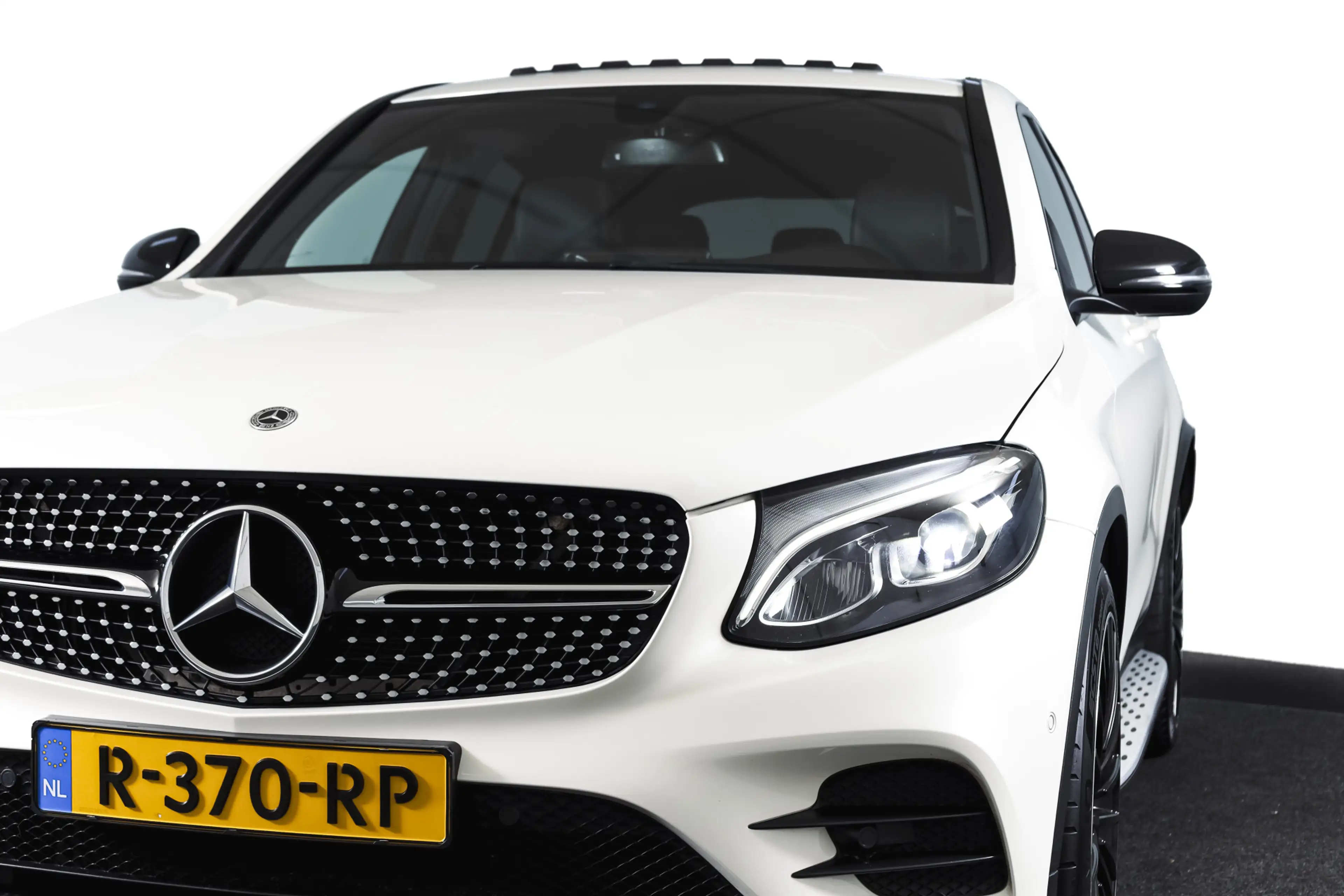 Mercedes-Benz GLC 250 Coupé 4MATIC 211 PK Premium AMG Line | S/K-Panodak — photo 37