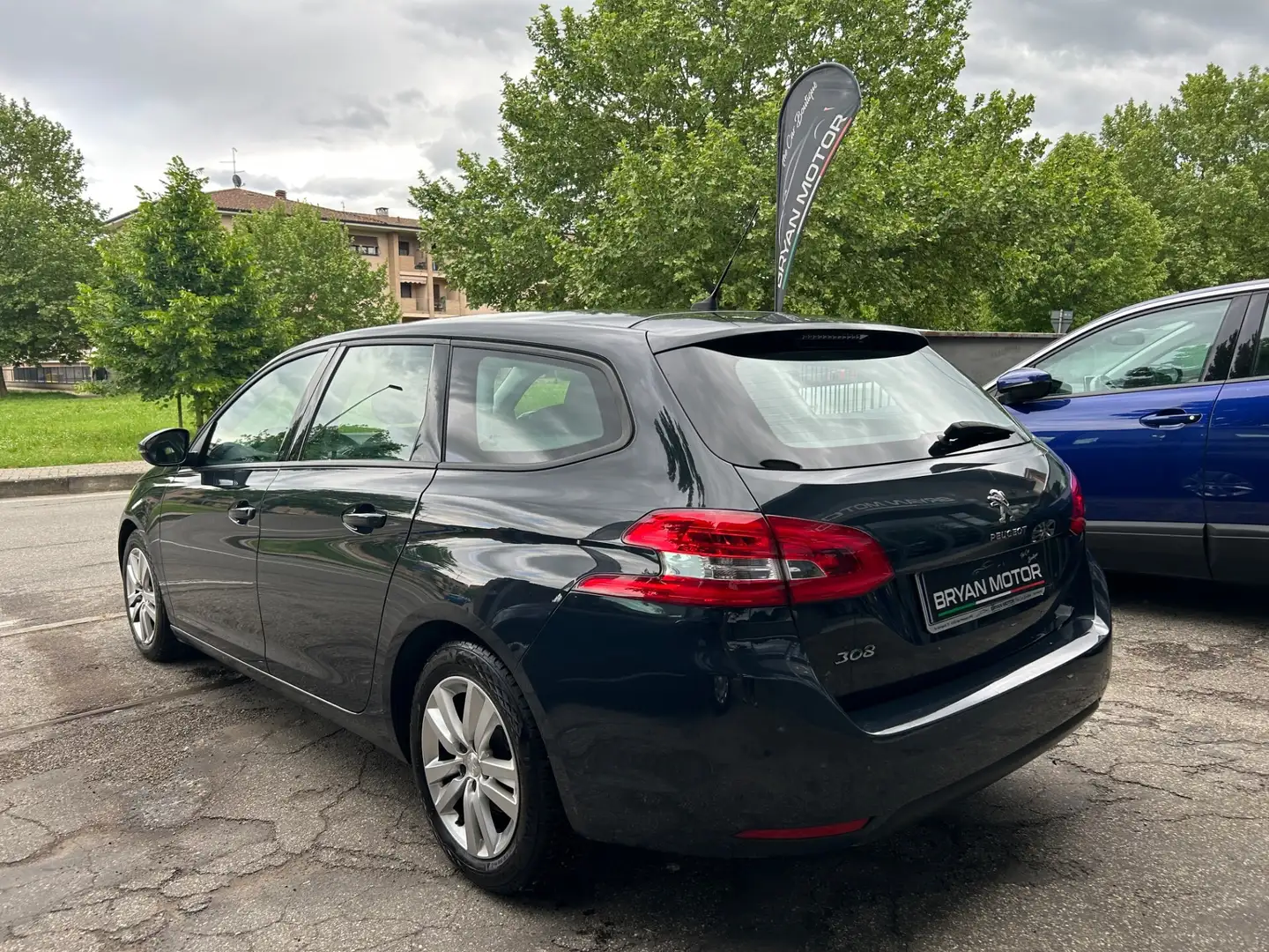 Peugeot 308 BlueHDi 100 S&S SW Business Grigio - 2