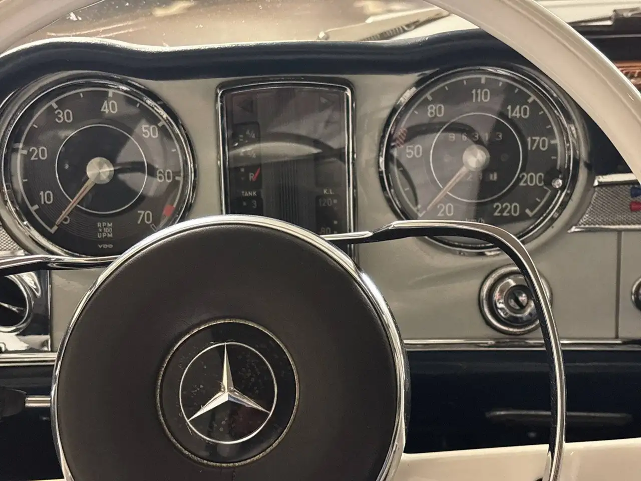 Mercedes-Benz SL 230 Cabrio, foto 10