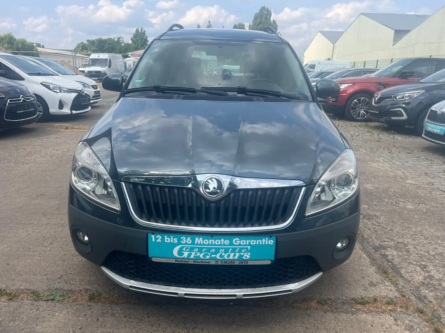 Skoda Roomster Scout Grey - 2