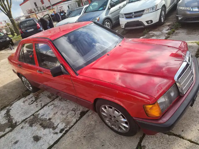 Mercedes-Benz 190 E 2.0