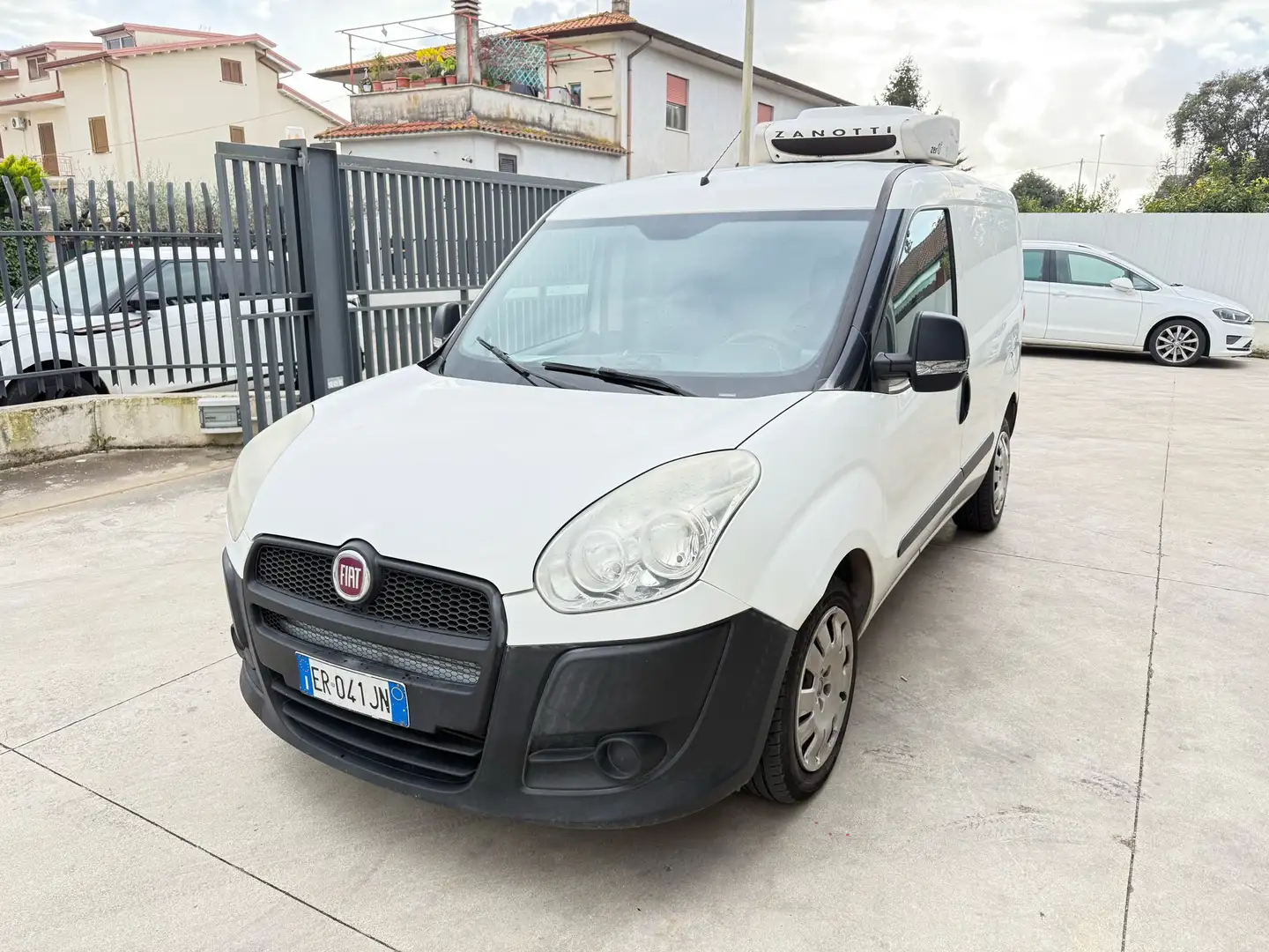 Fiat Doblo 1.4tjt naturalpower 120cv FRIGO ZANOTTI ISOMETRICO Bianco - 1