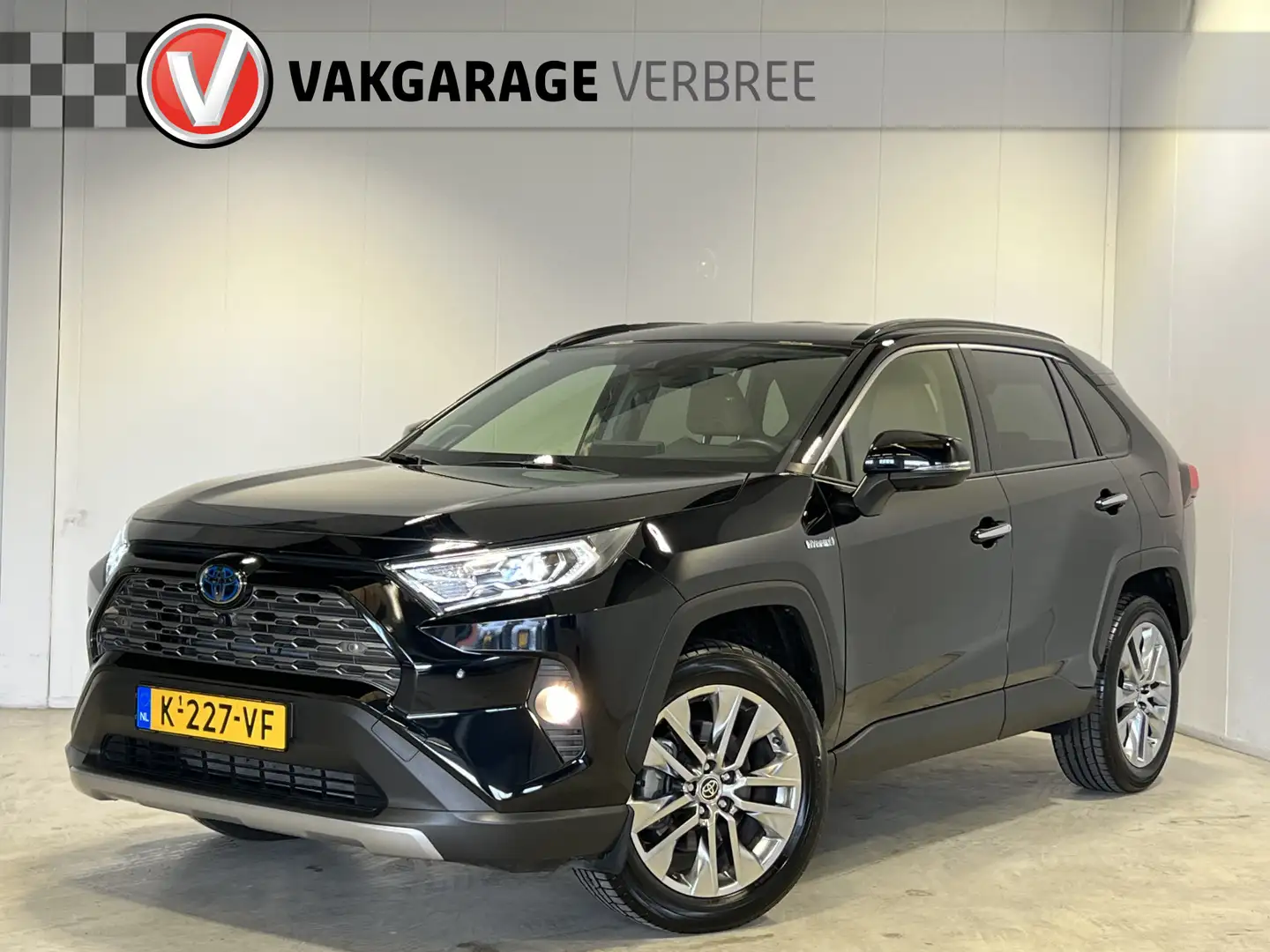 Toyota RAV 4 2.5 Hybrid AWD Executive | Navigatie/Android/Apple Zwart - 1