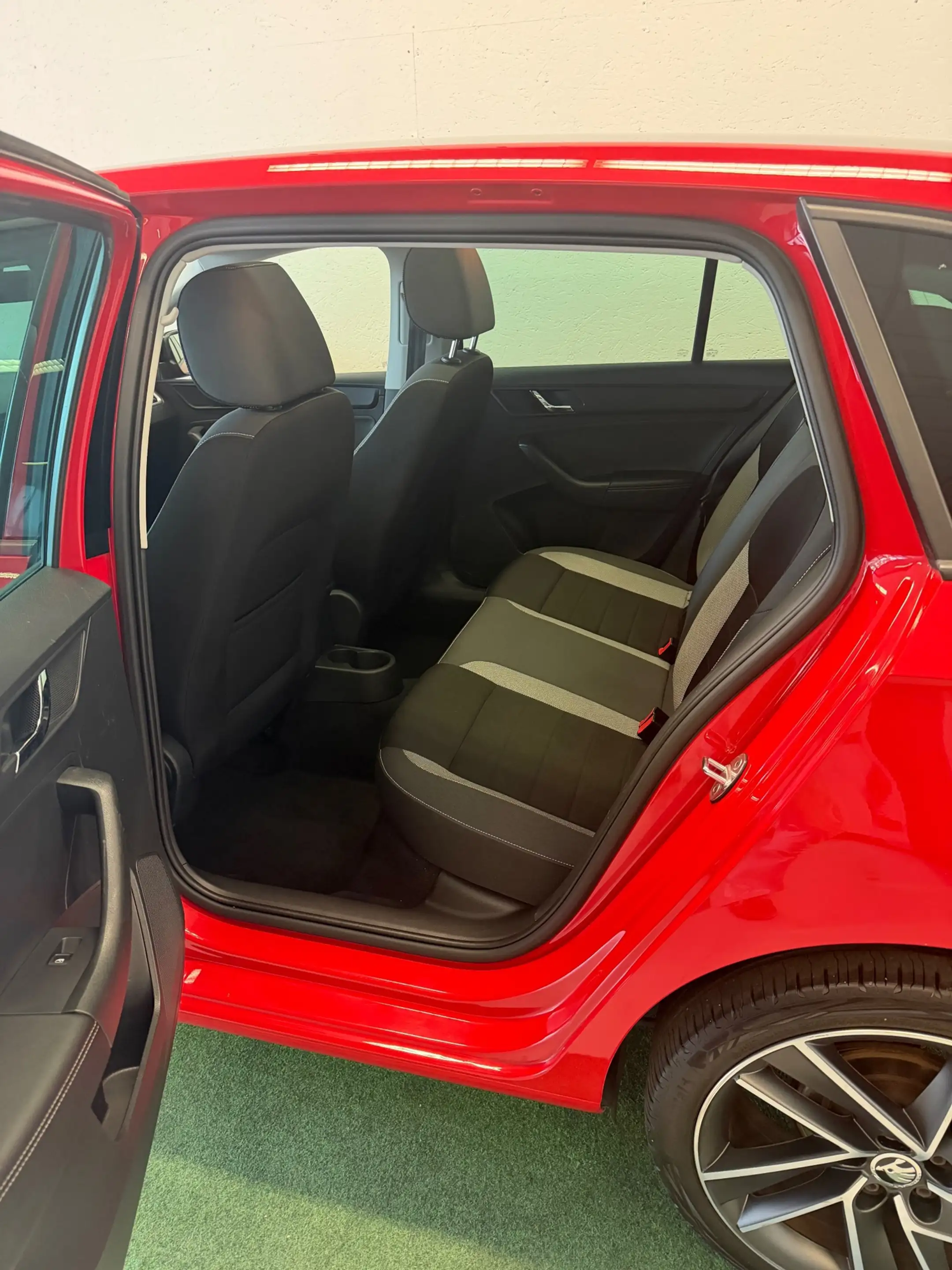 Skoda Rapid/Spaceback 1.2 TSI Greentech Drive — photo 6