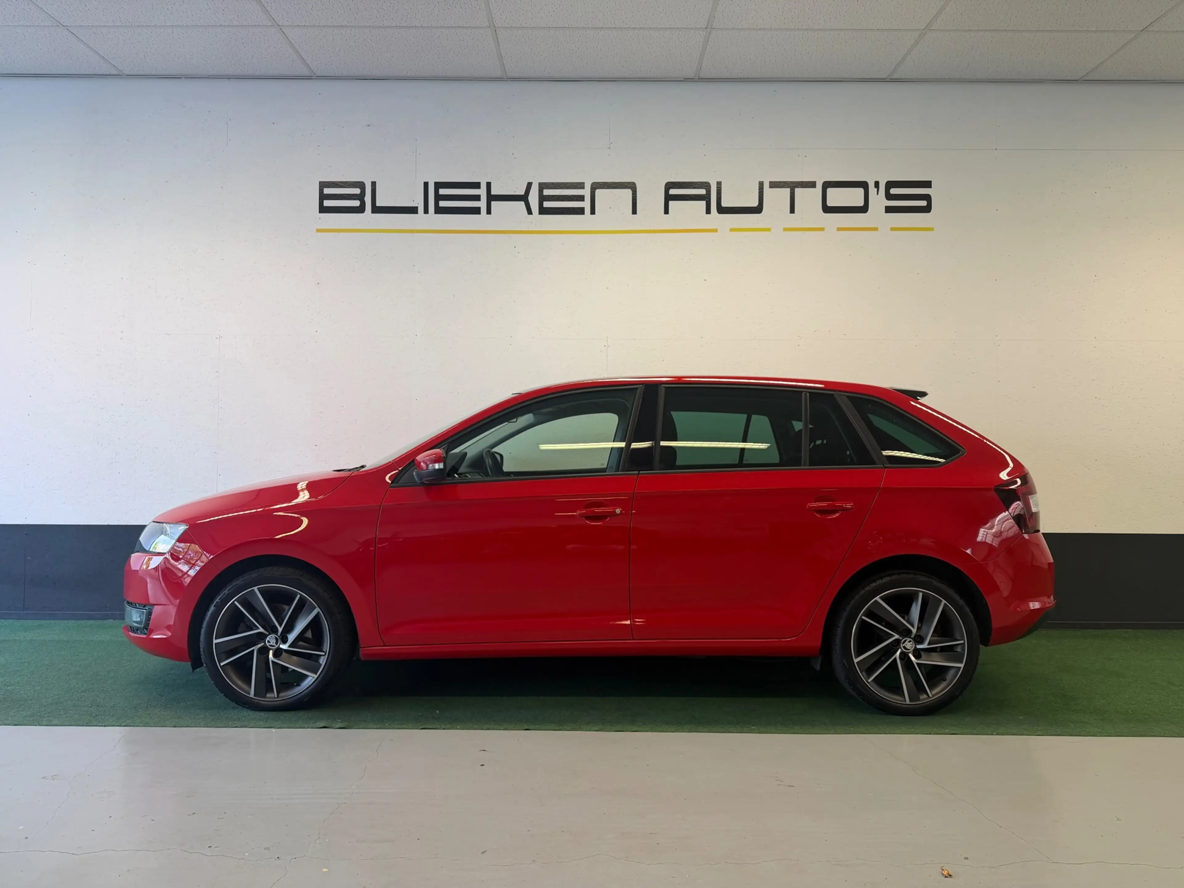 Skoda Rapid/Spaceback 1.2 TSI Greentech Drive — photo 3