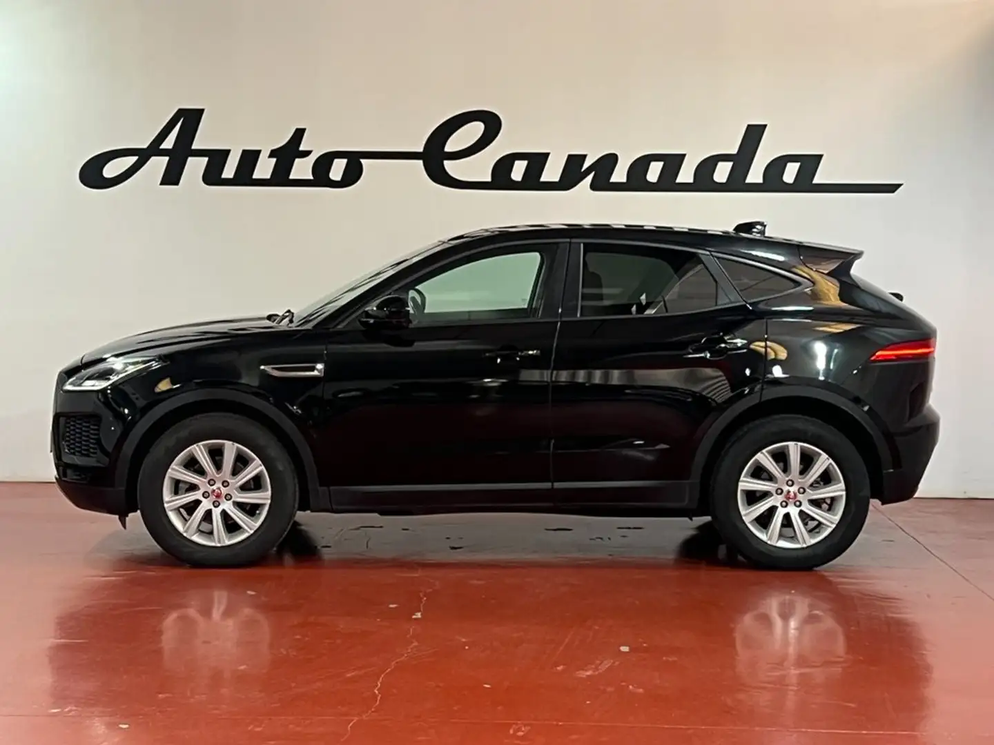 Jaguar E-Pace 2.0D 110kW Noir - 2