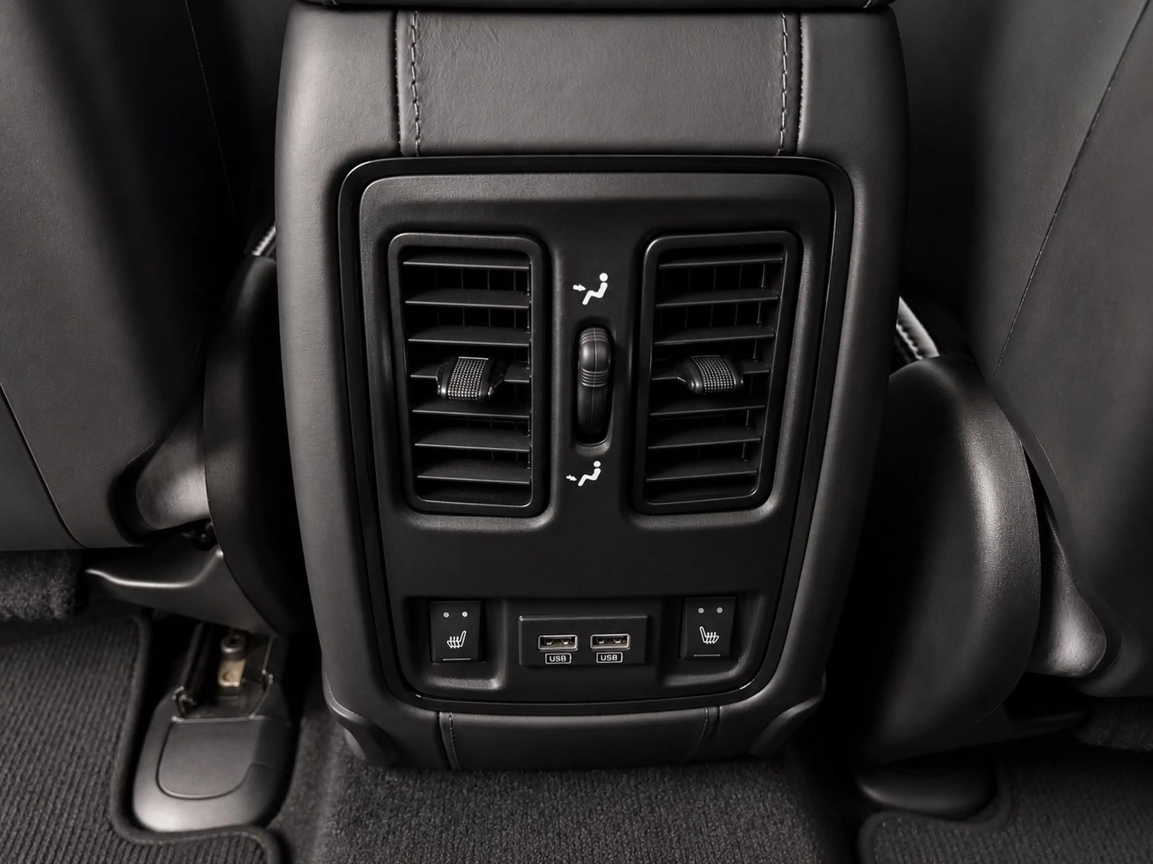 Jeep Grand Cherokee GRAND CHEROKEE 6.2l V8 HEMI Trackhawk*Deutsch* — photo 13