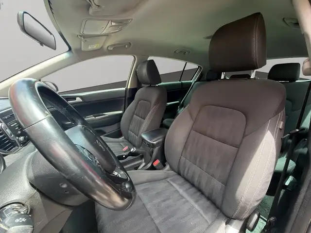 Kia Sportage view 8