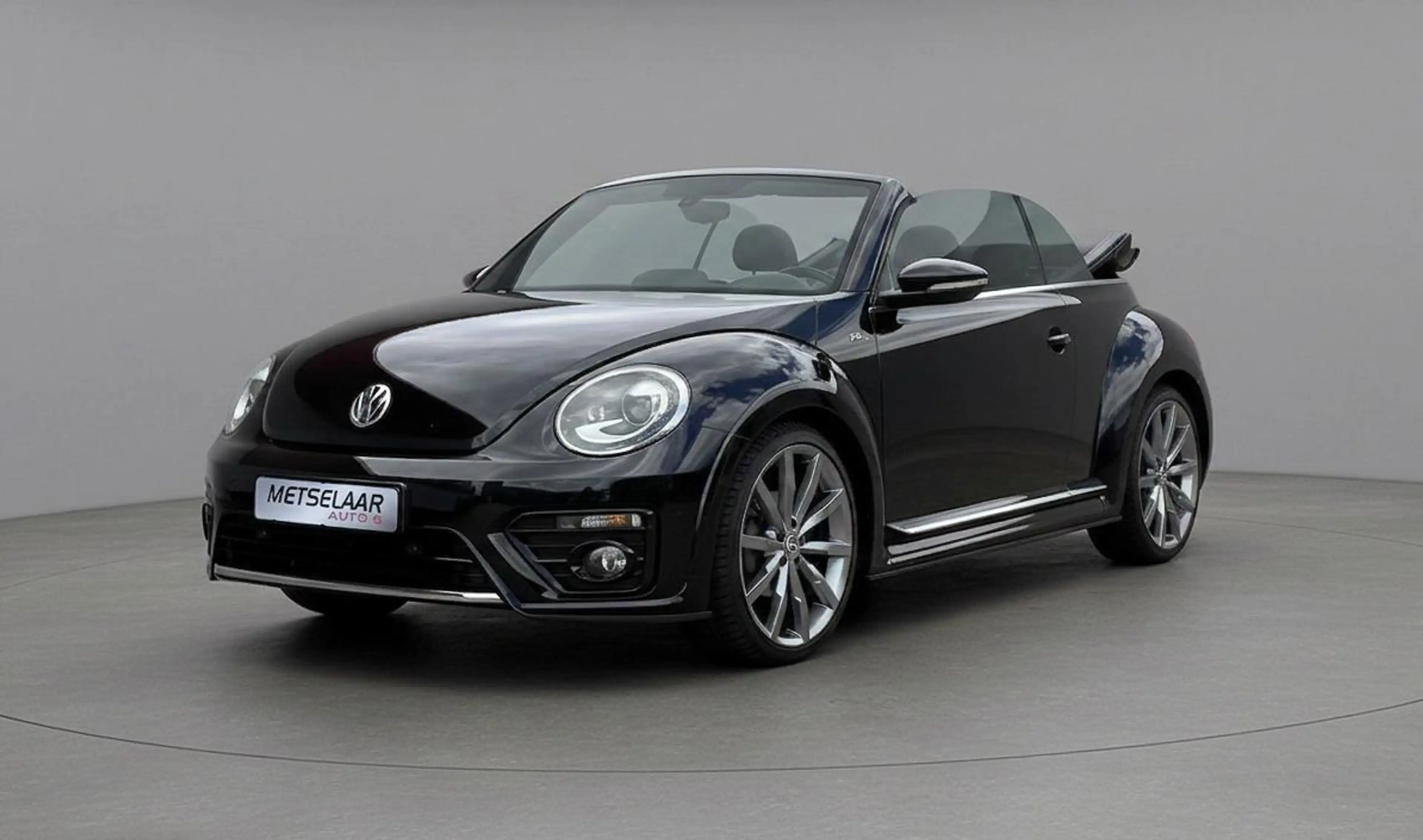 Volkswagen Beetle Cabriolet 1.4 TSI Sport BlueMotion — photo 5