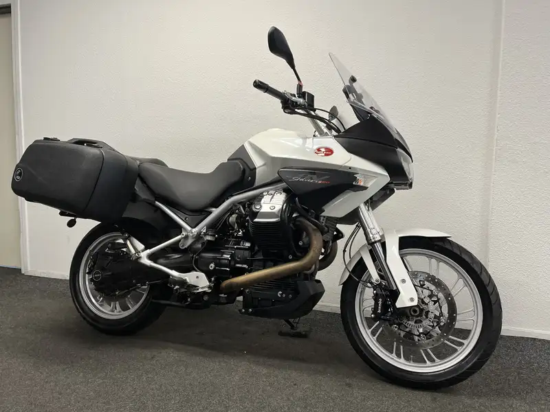 Moto Guzzi Stelvio 1200 - foto 4