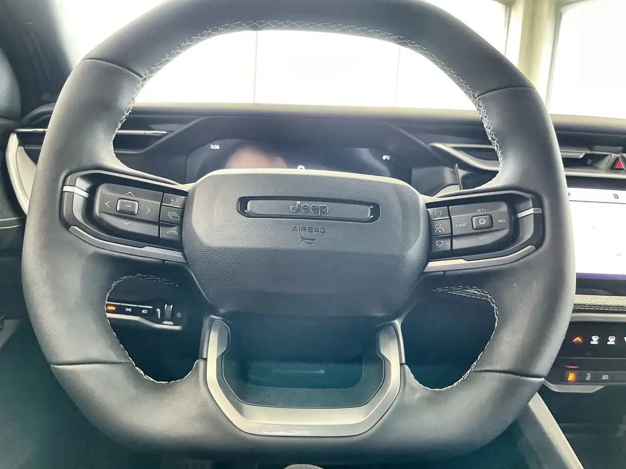 Jeep Cherokee снимка Jeep Cherokee
