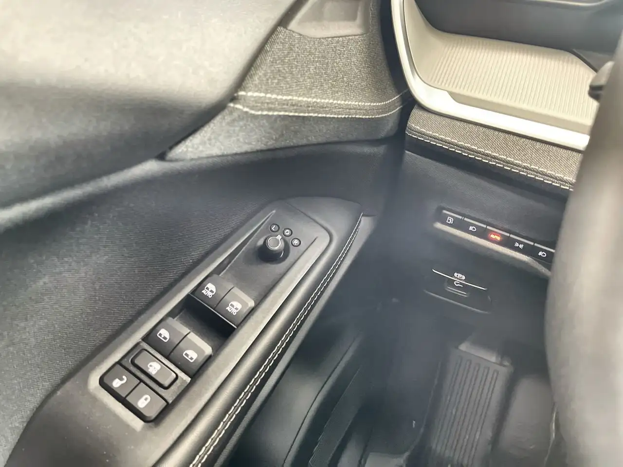 Jeep Cherokee снимка Jeep Cherokee