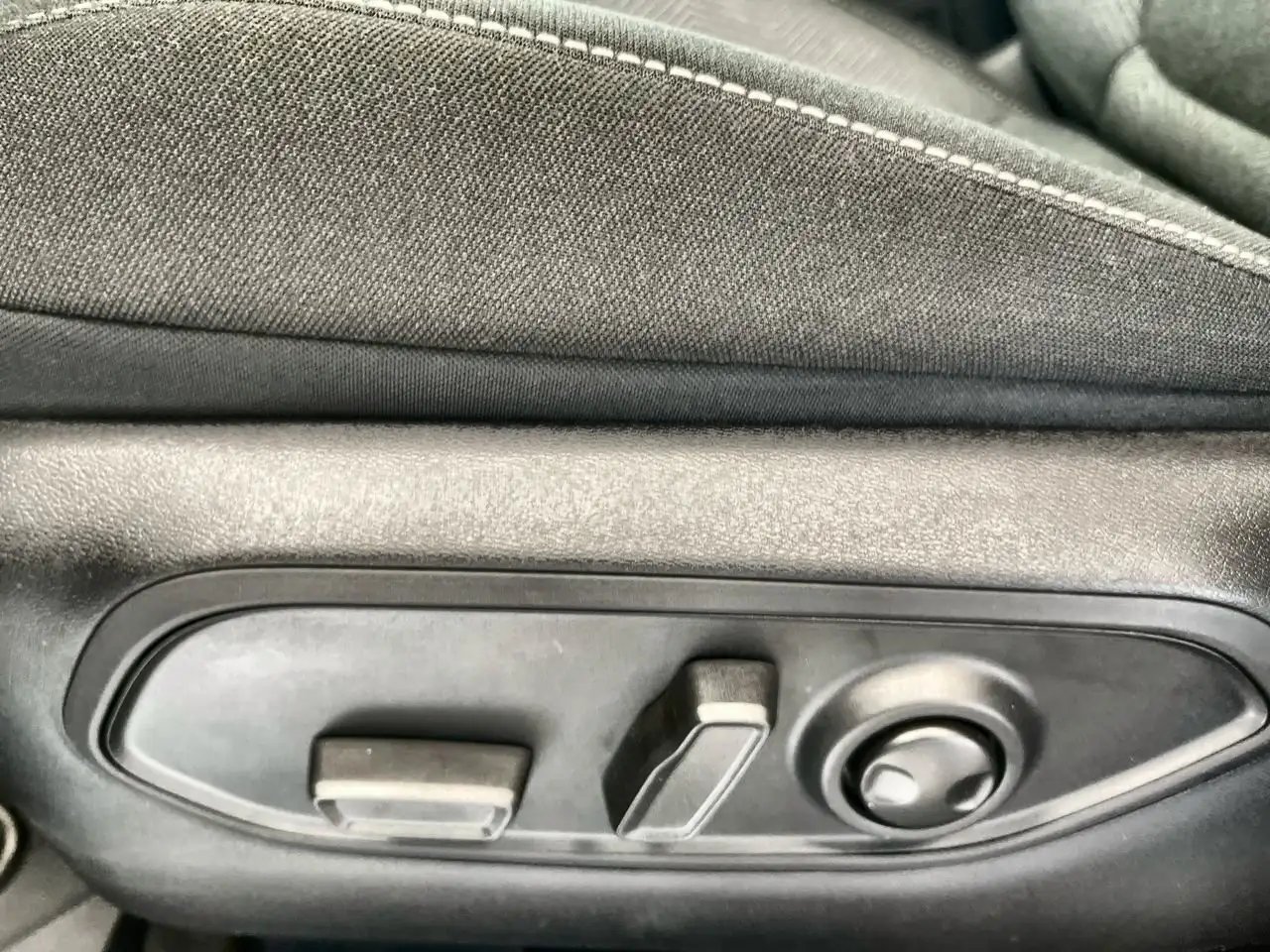 Jeep Cherokee снимка Jeep Cherokee
