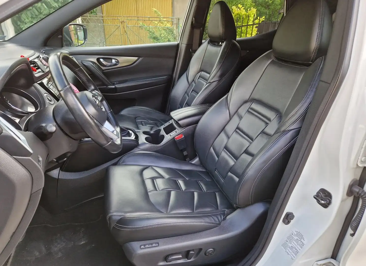 Nissan Qashqai Qashqai+1.6+dCi+Xtronic+TEKNA+ Weiß - 2