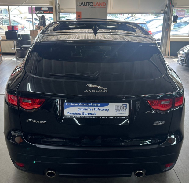 Jaguar F-Pace F-PACE R-Sport AWD*1.HAND*PANO*LED*360°*HUD*AHK* — photo 8