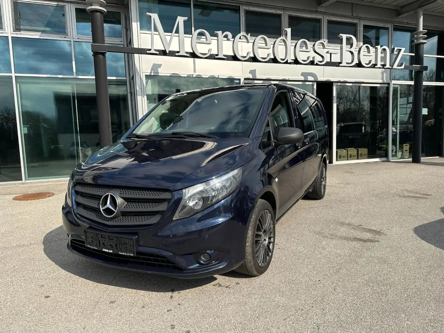 Mercedes-Benz Vito 119 BlueTEC BusinessVan Lang Mixto AUT PTS Blau - 2