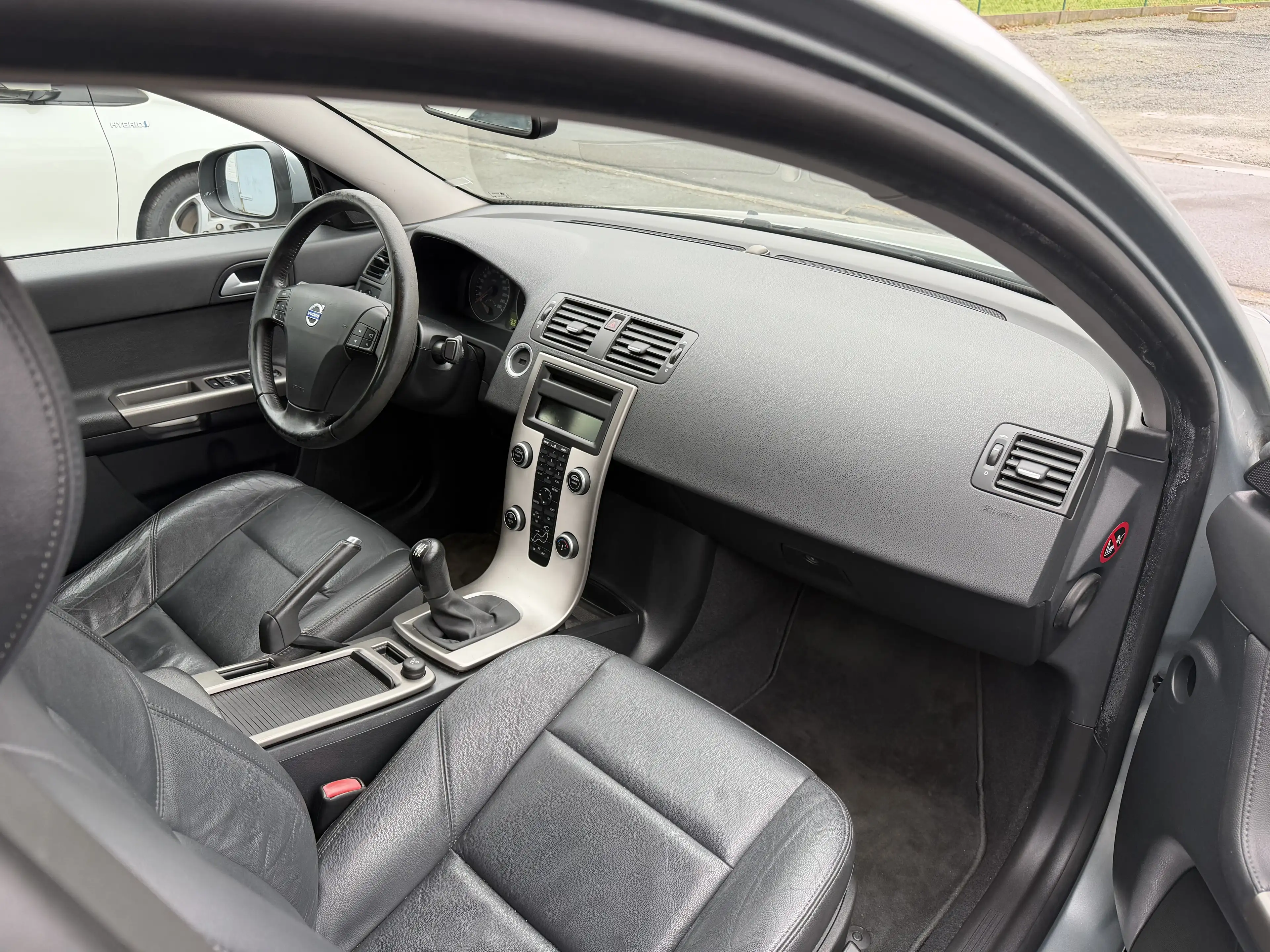 Volvo S40 1.6i Momentum **Garantie** — photo 7