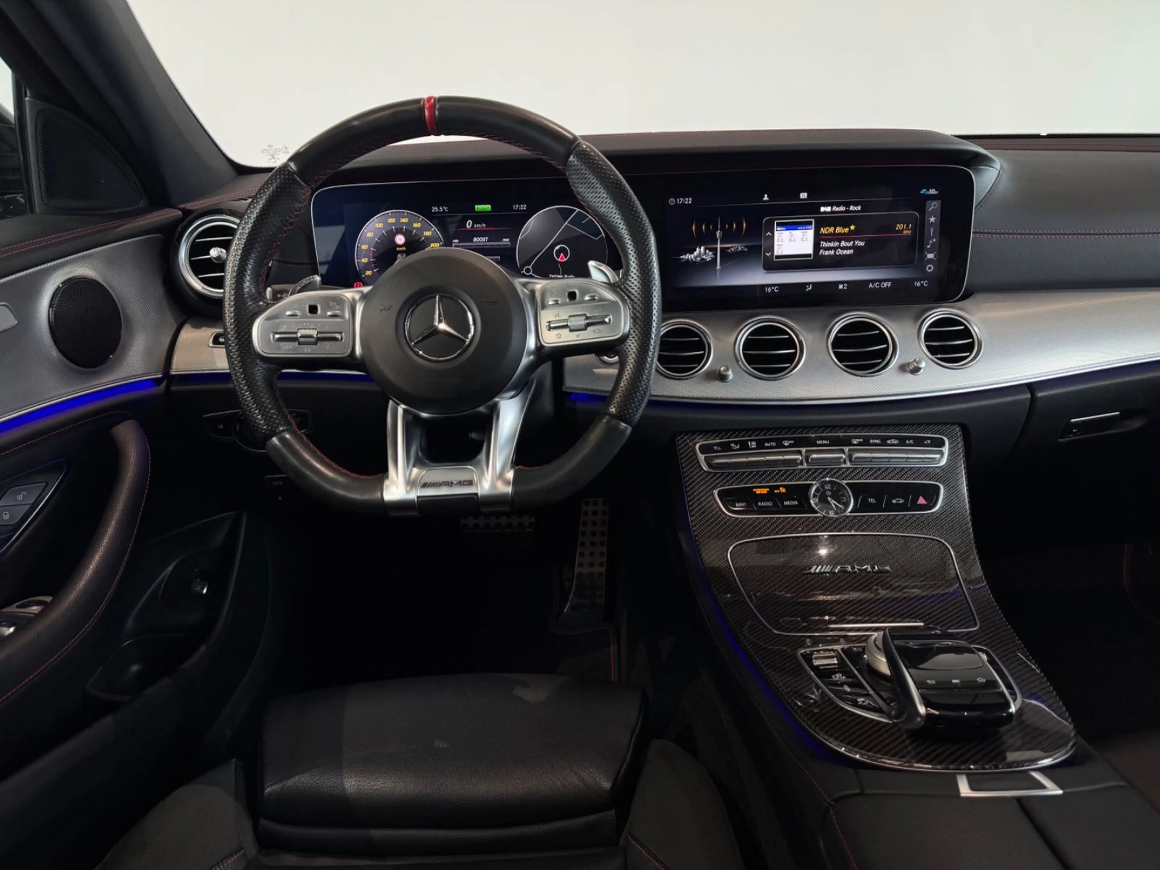 Mercedes-Benz E 53 AMG E 53AMG 4Matic+*PANO*CARBON*SSPUR*LUFTFAHRWERK* — photo 13